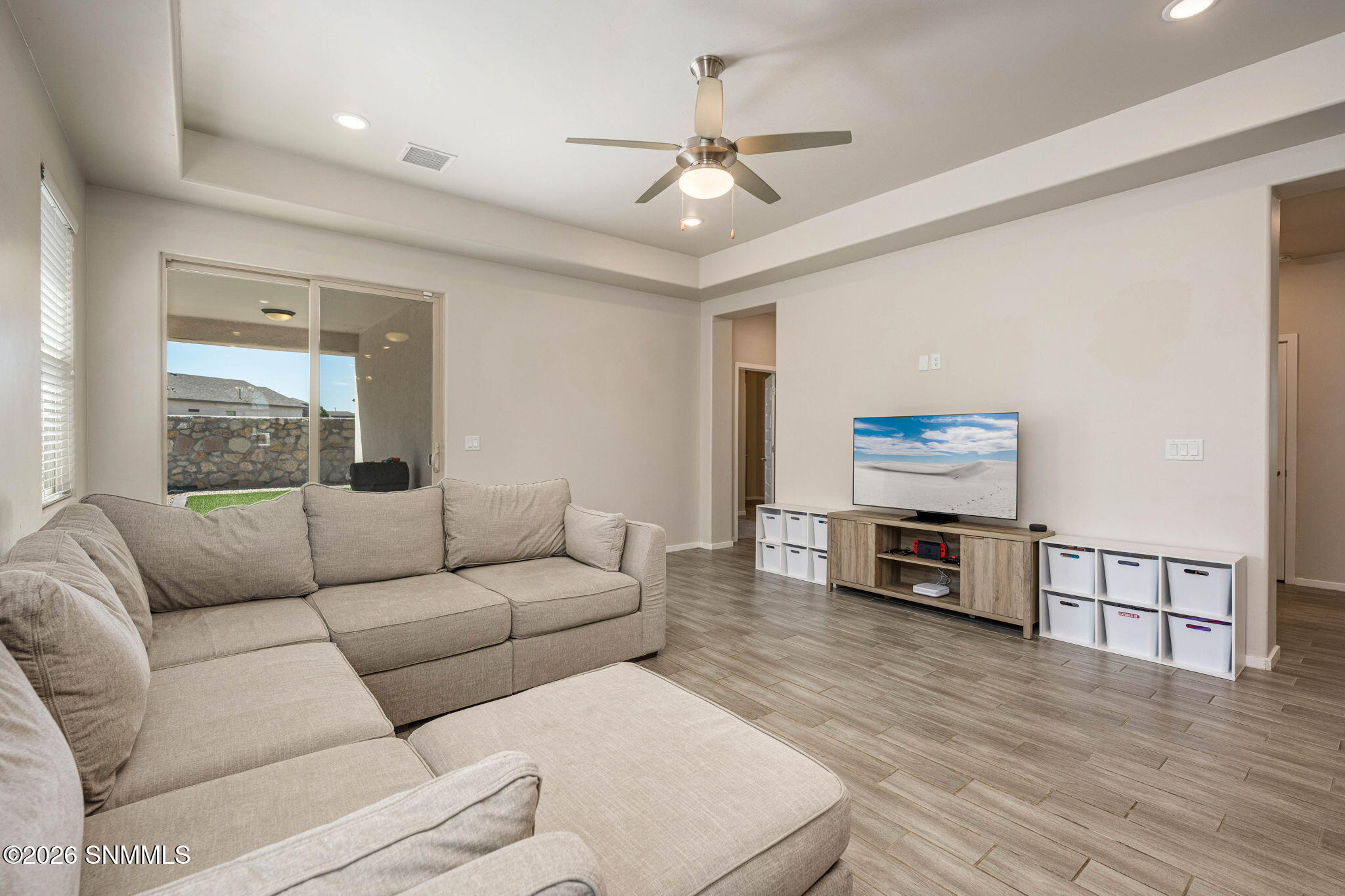 12-web-or-mls-Snappin Homes (Toluca4656)