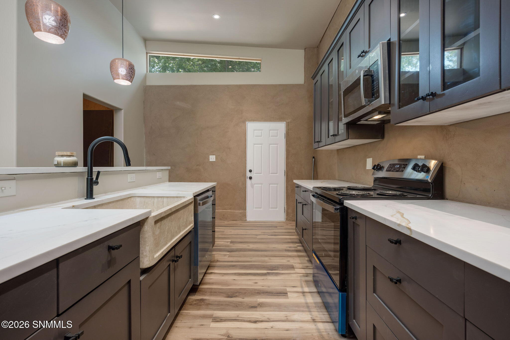 19-web-or-mls-Snappin Homes (Greening215