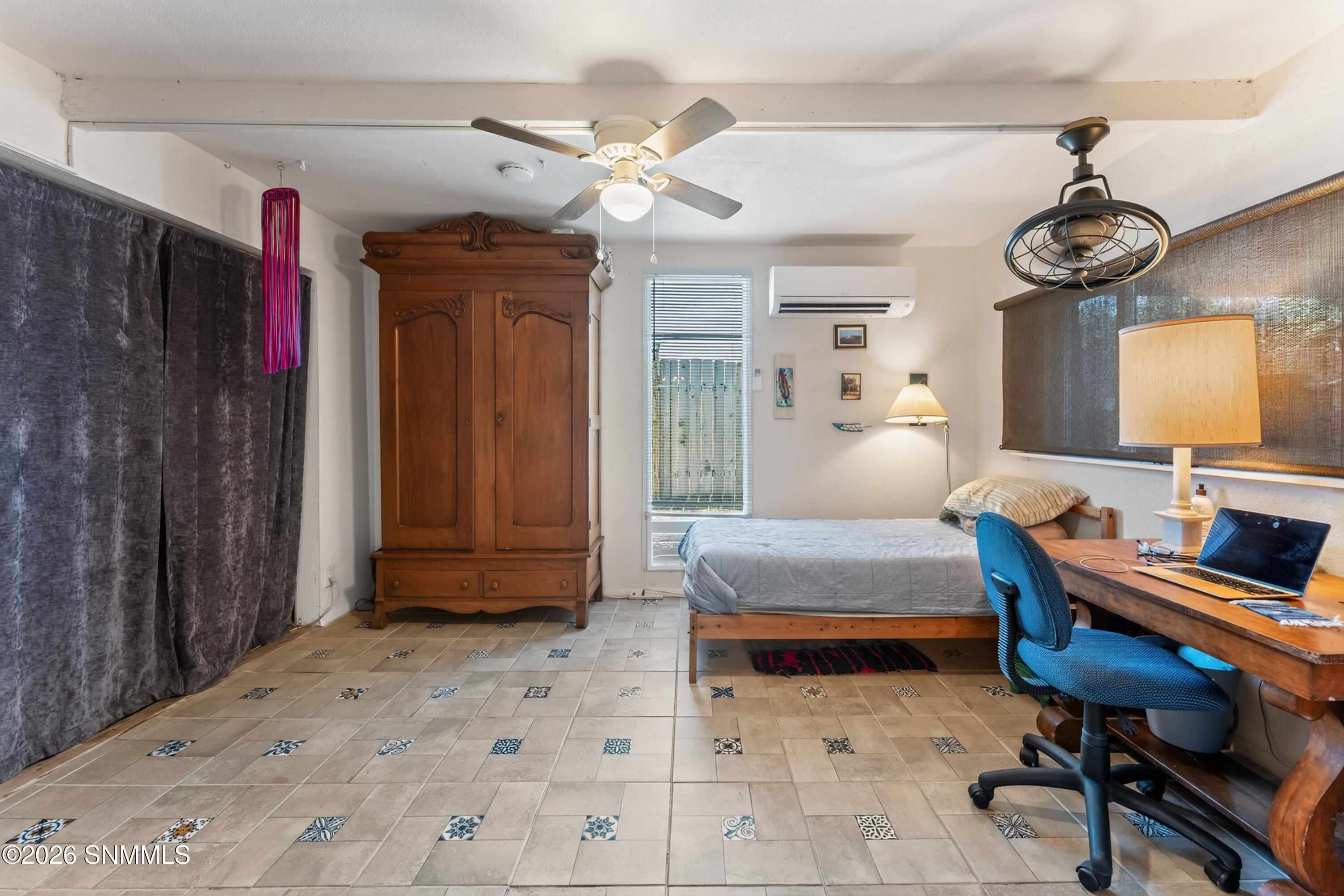 Office/3rd bedroom