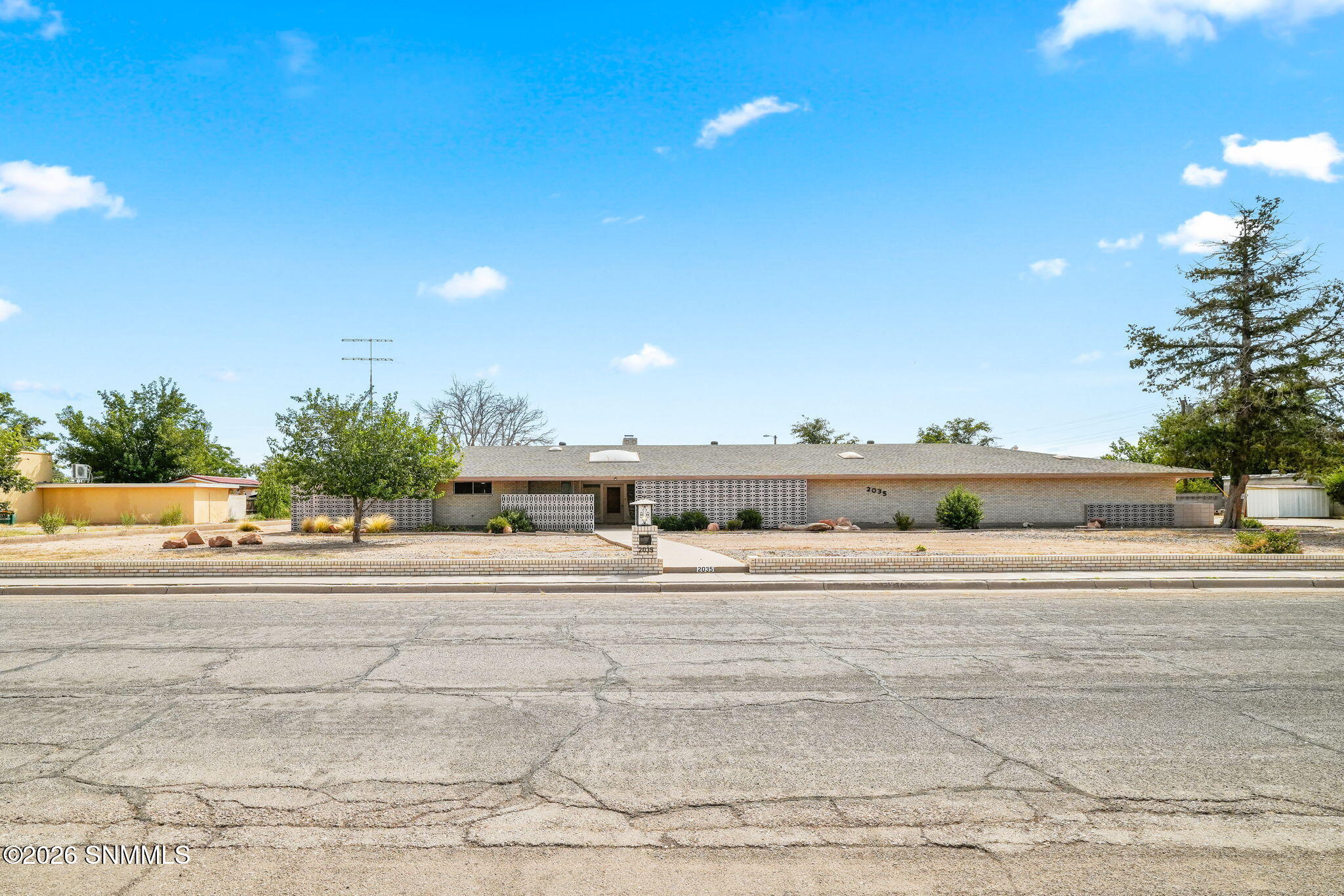 2035 Turrentine Dr-1