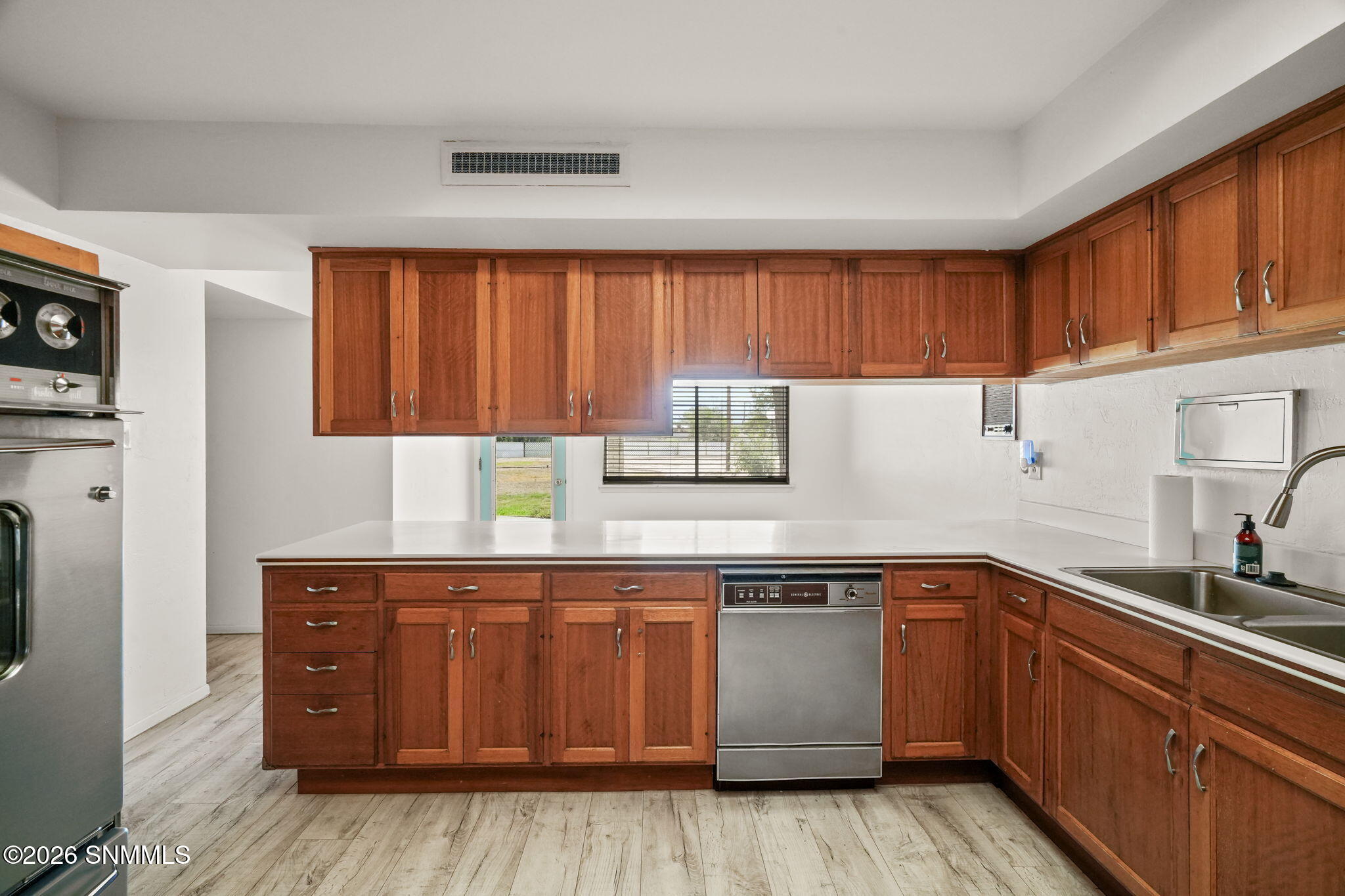 2035 Turrentine Dr-24