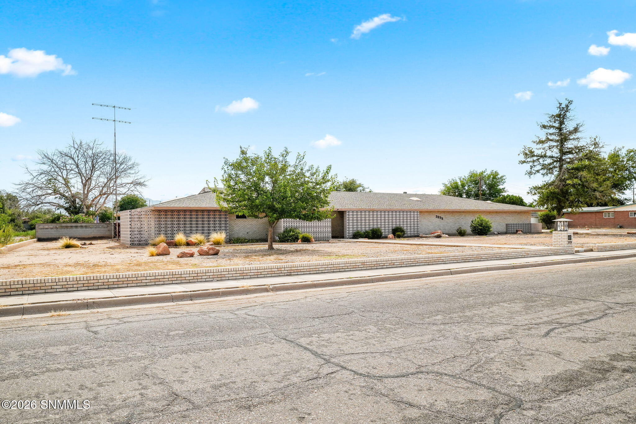 2035 Turrentine Dr-4