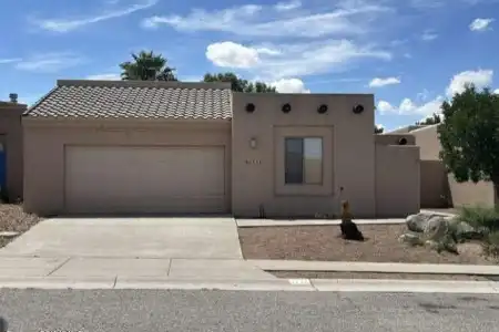 2238 Los Misioneros, Las Cruces, New Mexico 88011, 3 Bedrooms Bedrooms, ,2 BathroomsBathrooms,Residential,For Sale,Los Misioneros,2602615