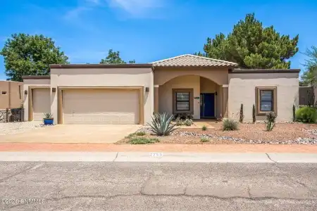 2755 Boldt Street, Las Cruces, New Mexico 88005, 4 Bedrooms Bedrooms, ,2 BathroomsBathrooms,Residential,For Sale,Boldt,2602617