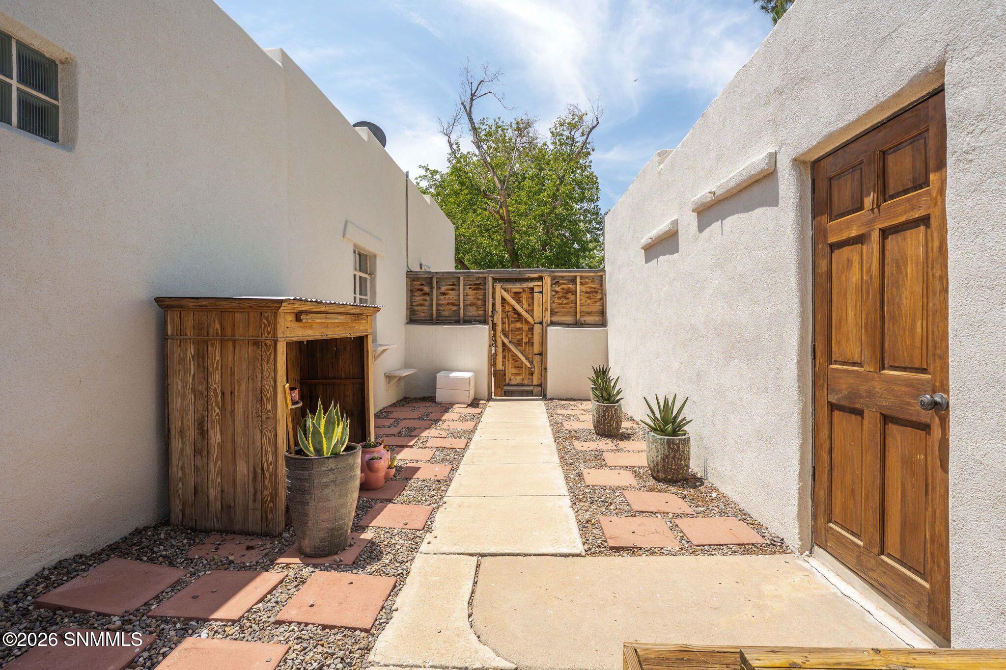 42-web-or-mls-Snappin Homes (East3305)-4