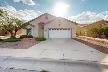 5250 Melanite Court, Las Cruces, New Mexico 88012, 4 Bedrooms Bedrooms, ,2 BathroomsBathrooms,Residential,For Sale,Melanite,2602621