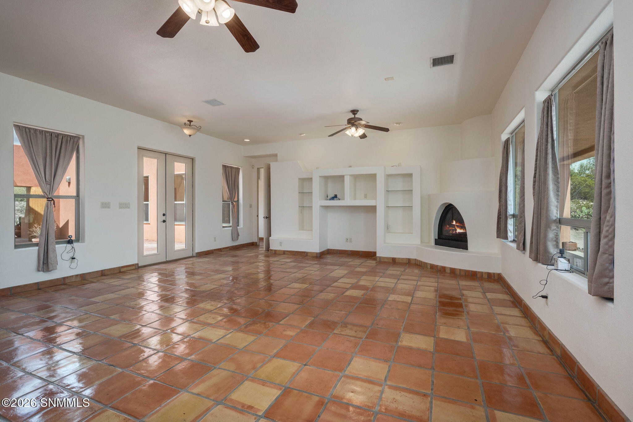 Kiva Gas Fireplace