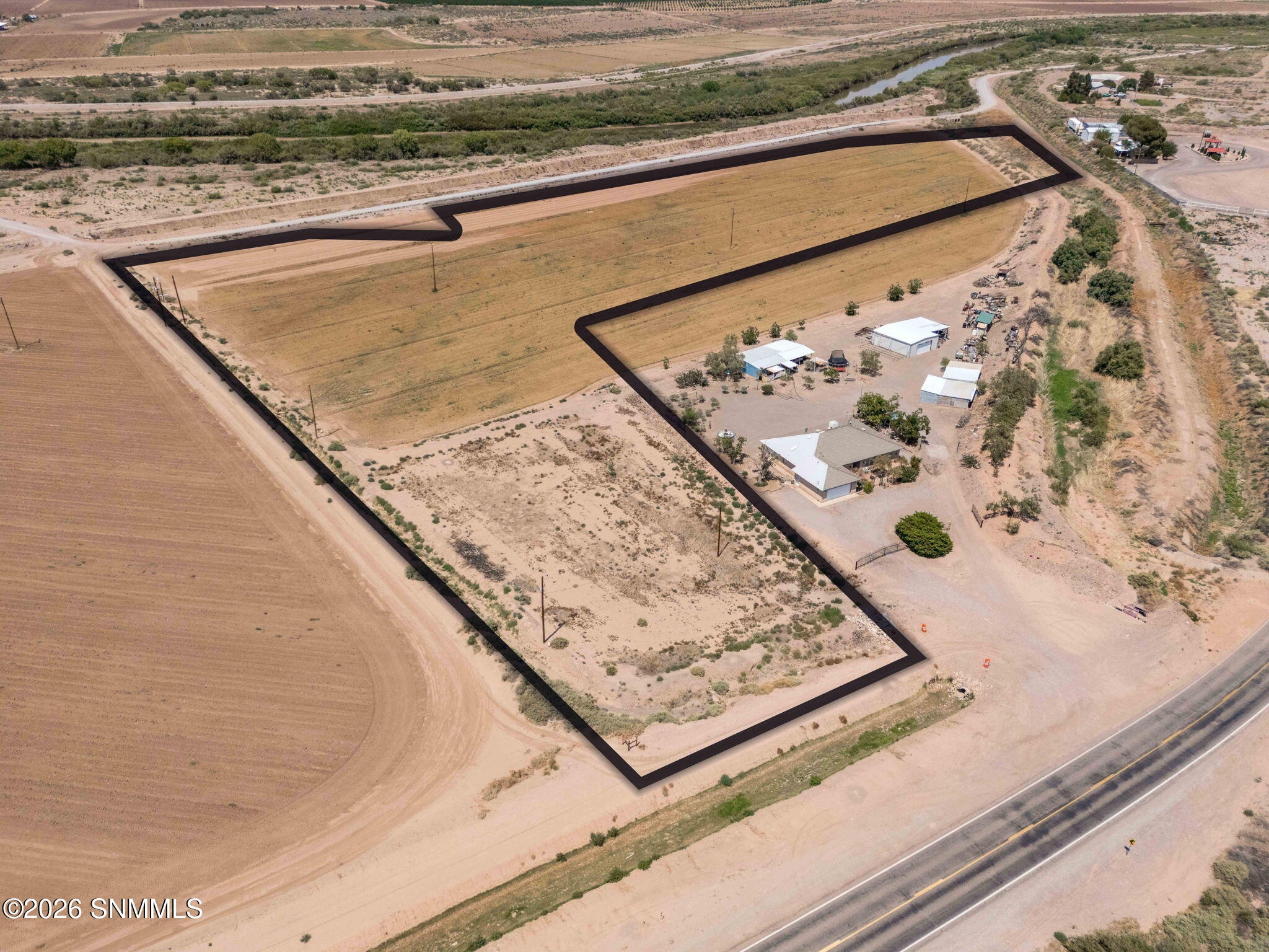 3-web-or-mls-Snappin Homes (R1203782)-3