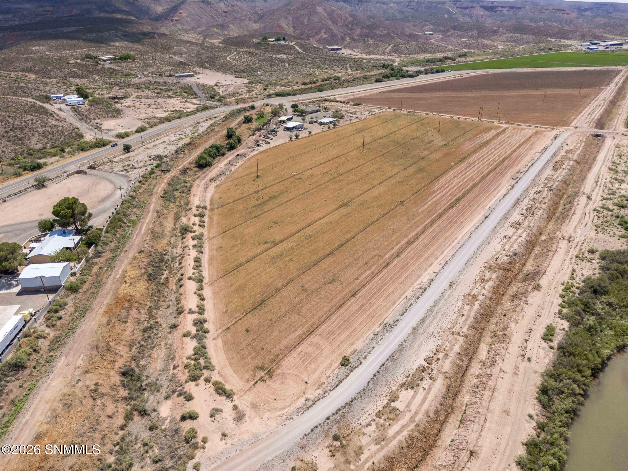 10-web-or-mls-Snappin Homes (R1203782)-1