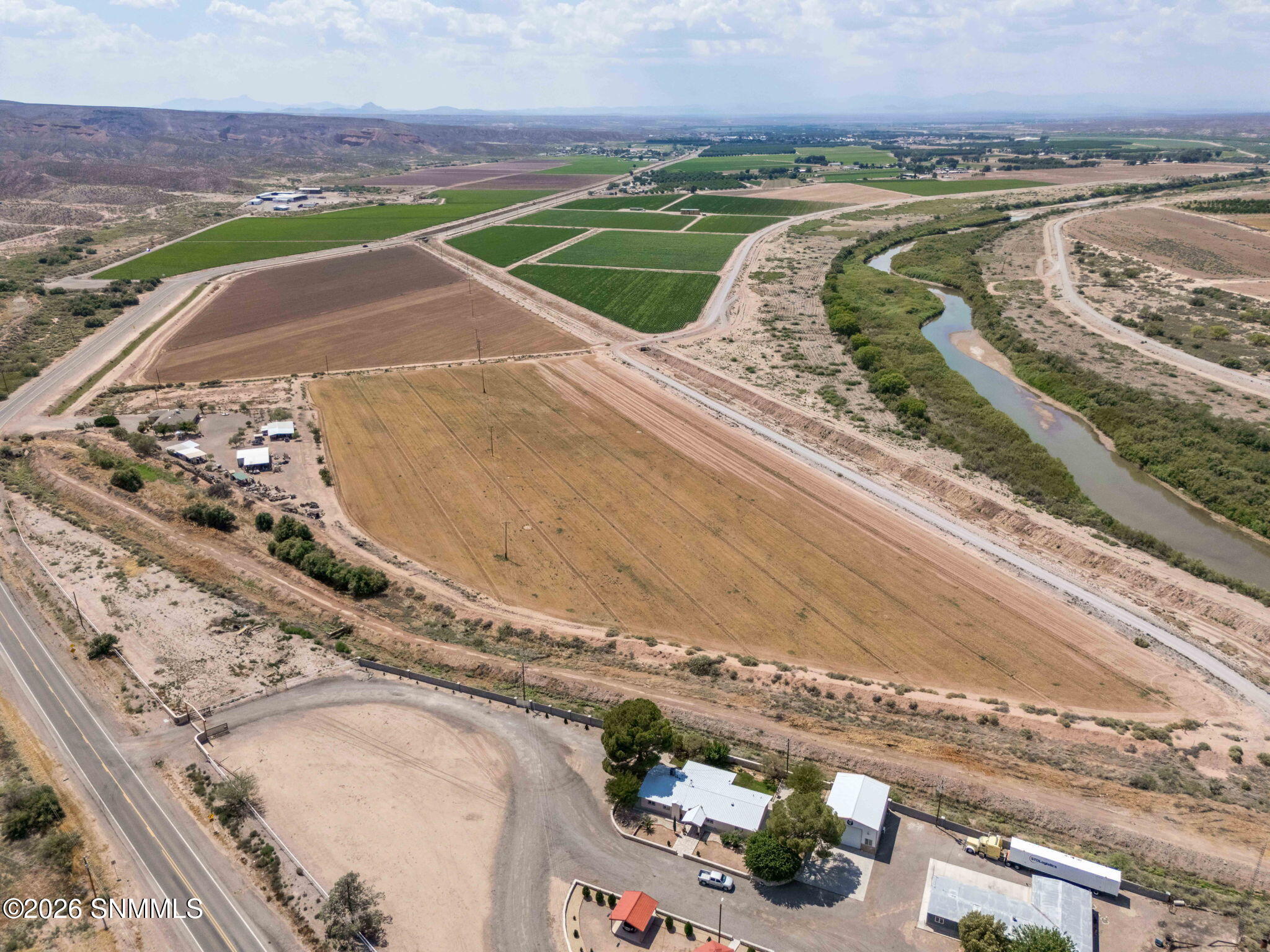 12-web-or-mls-Snappin Homes (R1203782)-1