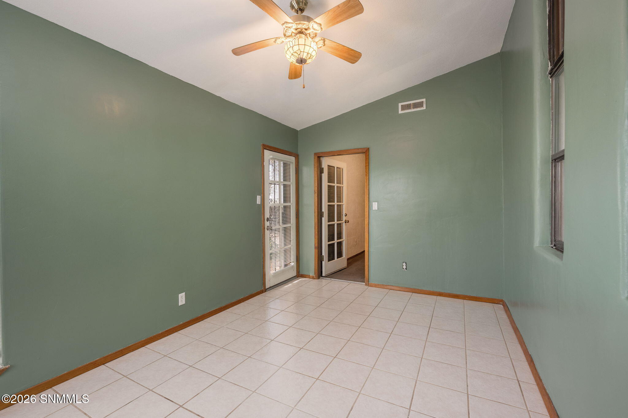 36-web-or-mls-Snappin Homes (Senita4820)