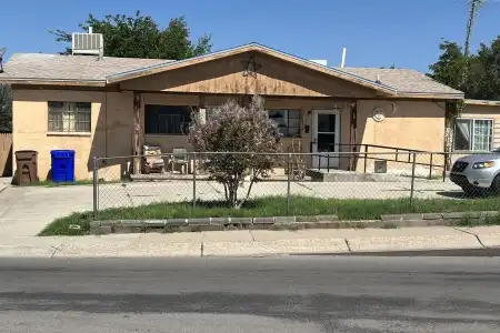 1737 Idaho Avenue, Las Cruces, New Mexico 88001, 2 Bedrooms Bedrooms, ,Residential Income,For Sale,Idaho,2602635