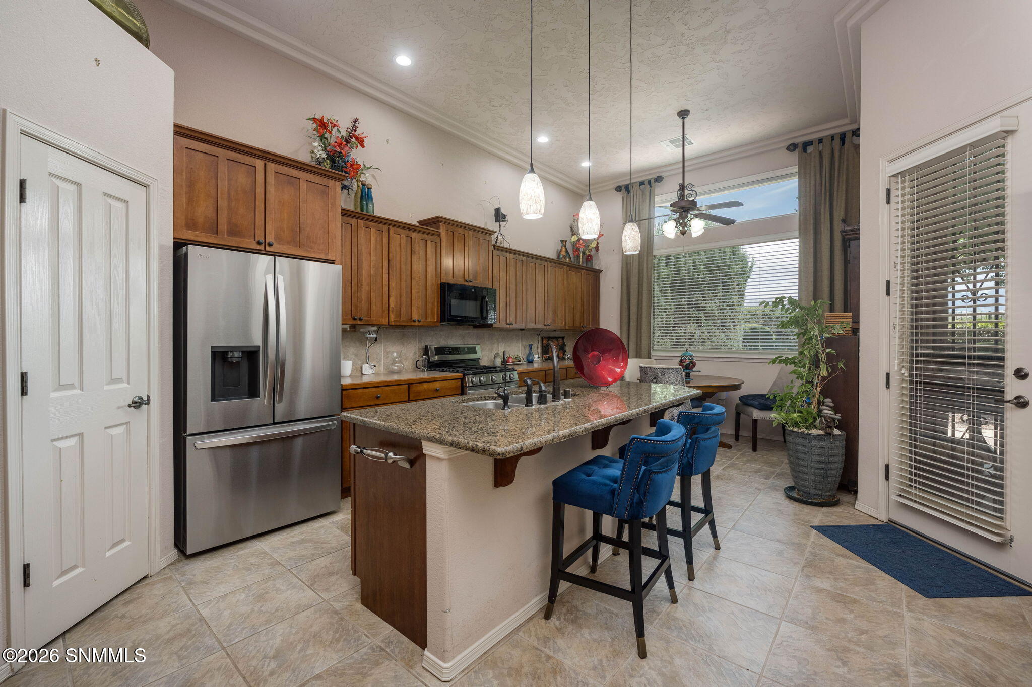 13-web-or-mls-Snappin Homes (Boulders172