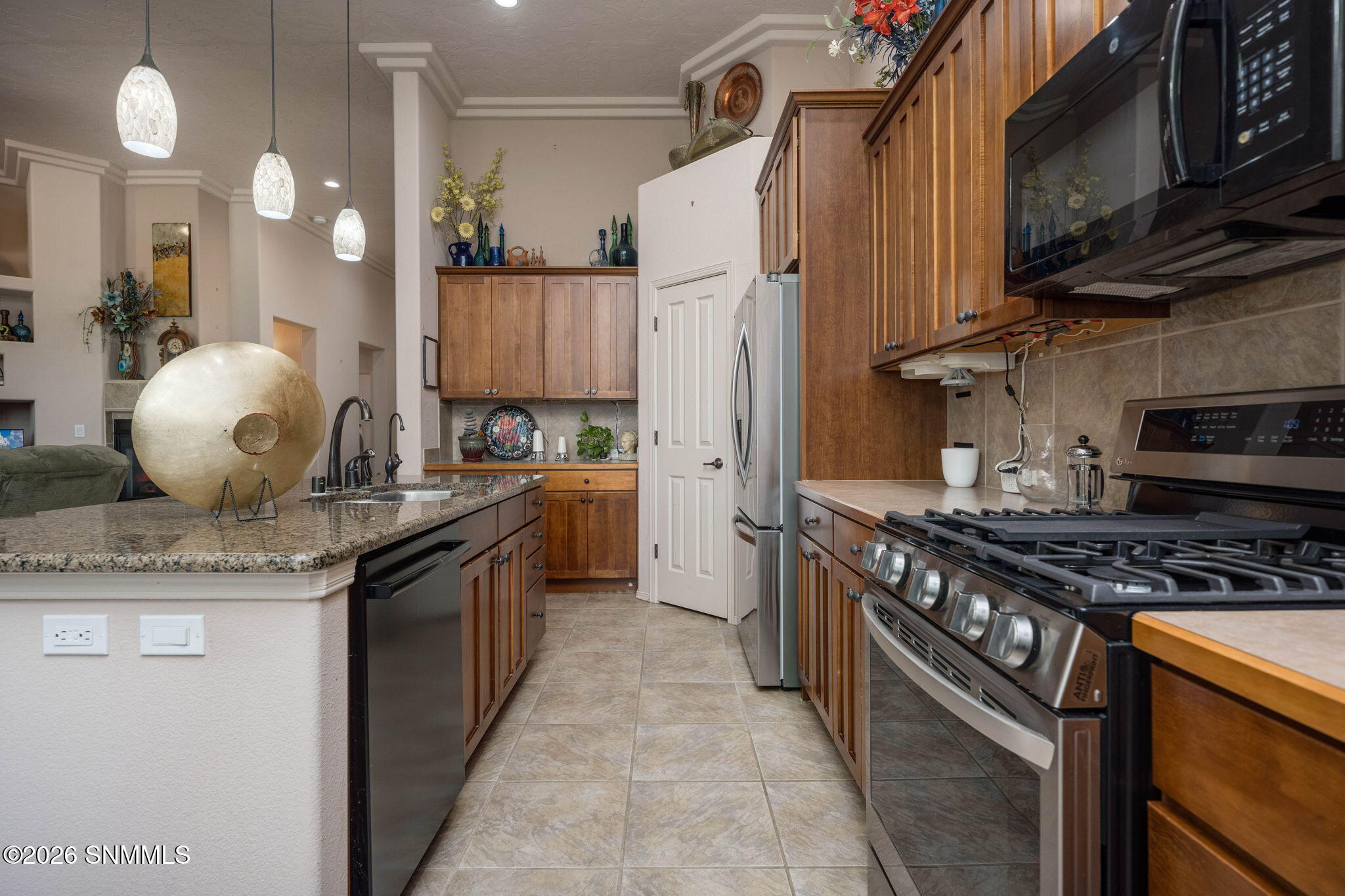 15-web-or-mls-Snappin Homes (Boulders172