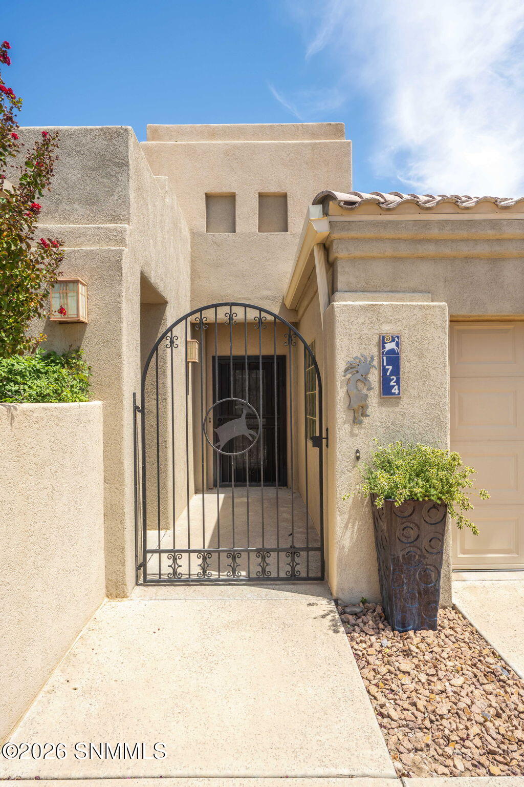 3-web-or-mls-Snappin Homes (Boulders1724