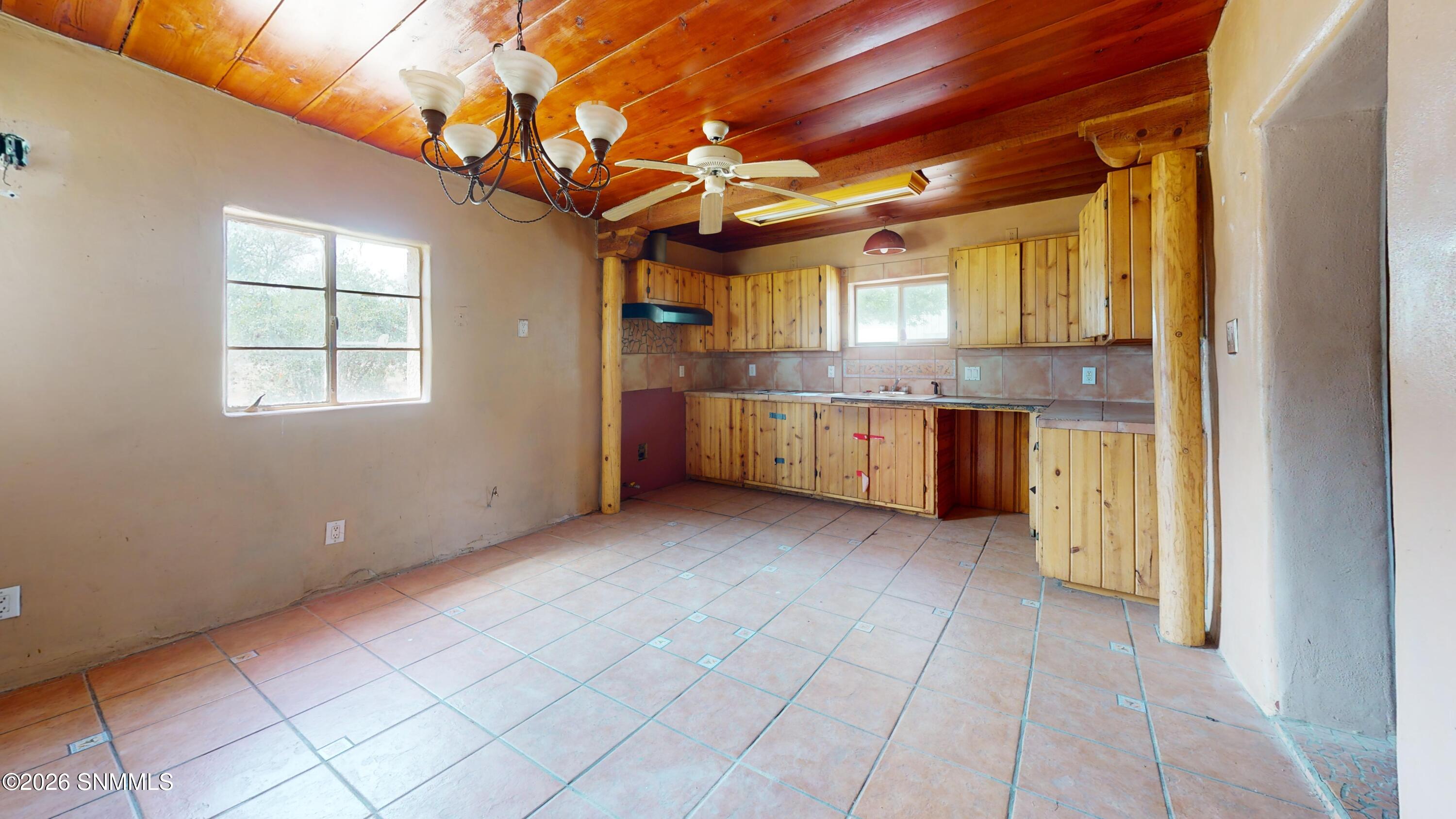 3206-Maese-Ln-Kitchen