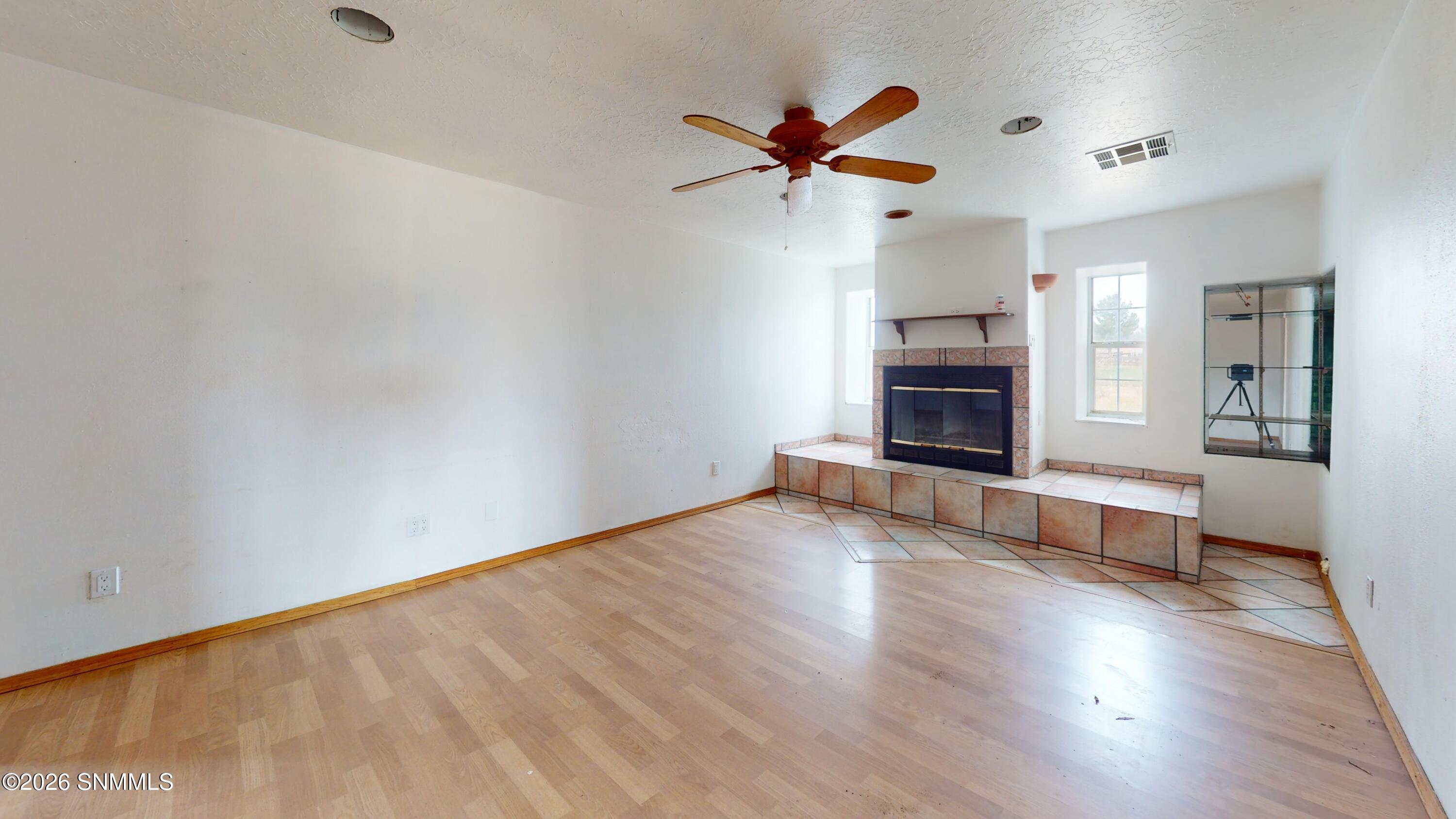 3206-Maese-Ln-Living-Room 1