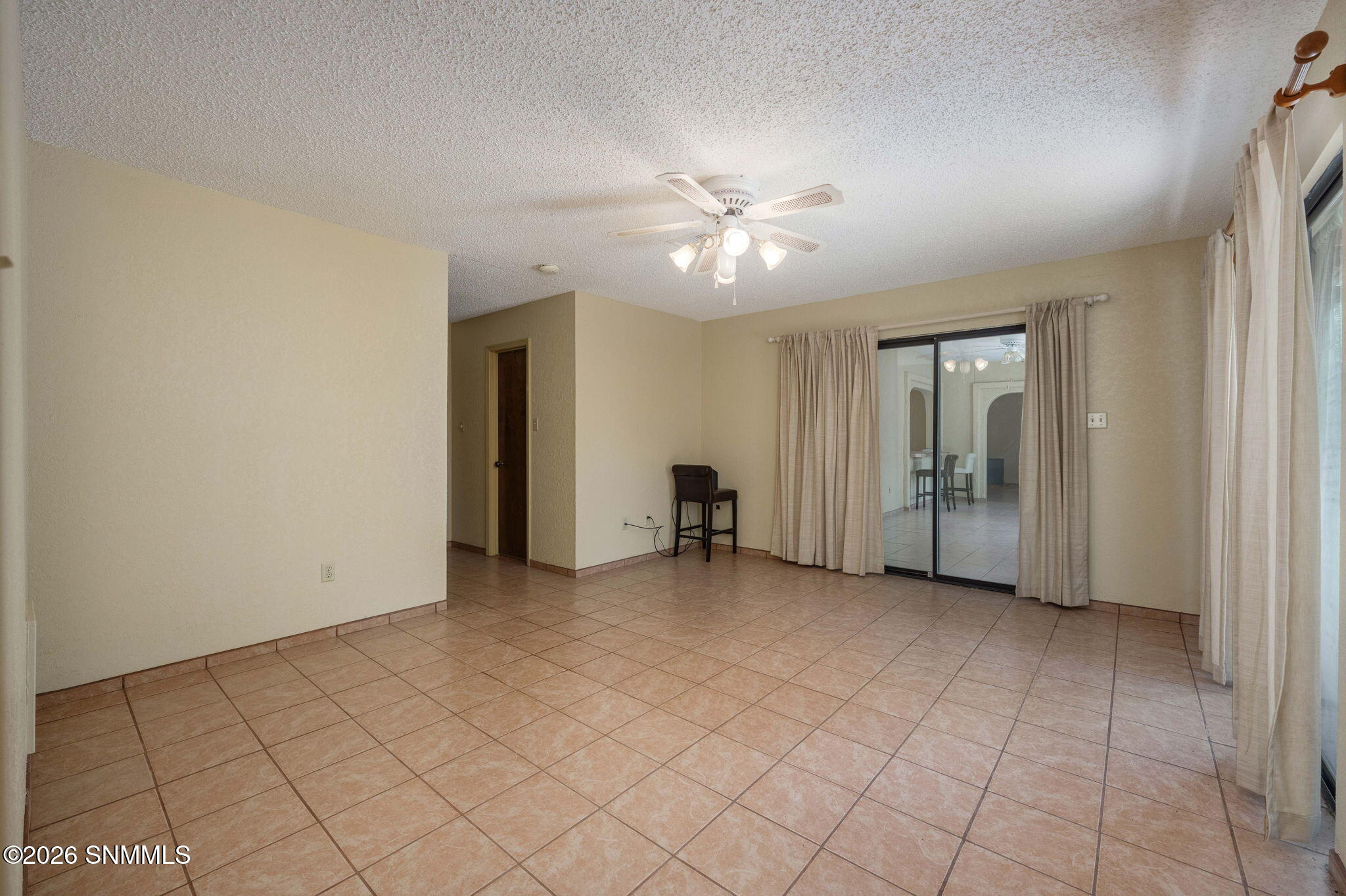 22-web-or-mls-Snappin Homes (Pomona1716)