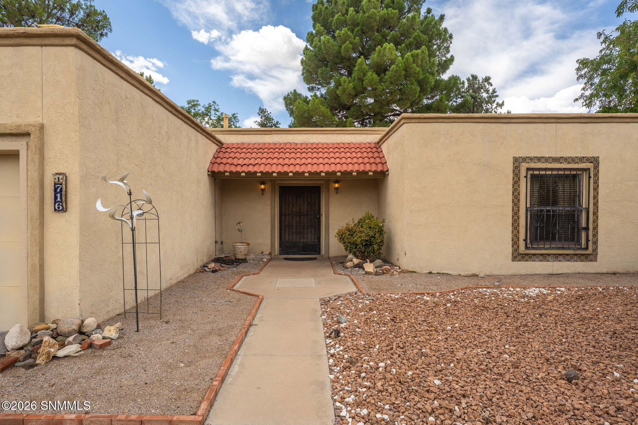 3-web-or-mls-Snappin Homes (Pomona1716)-