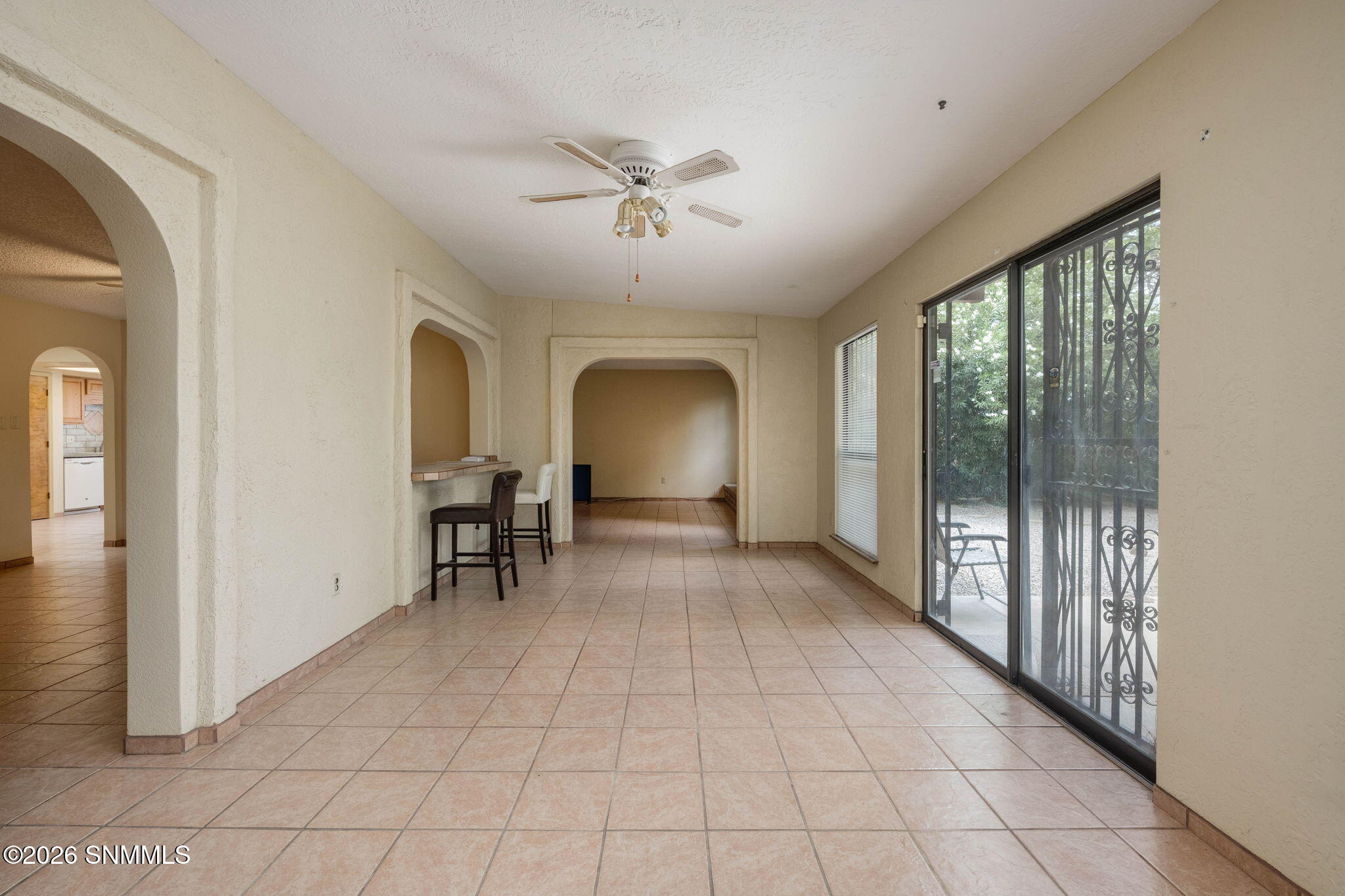 34-web-or-mls-Snappin Homes (Pomona1716)