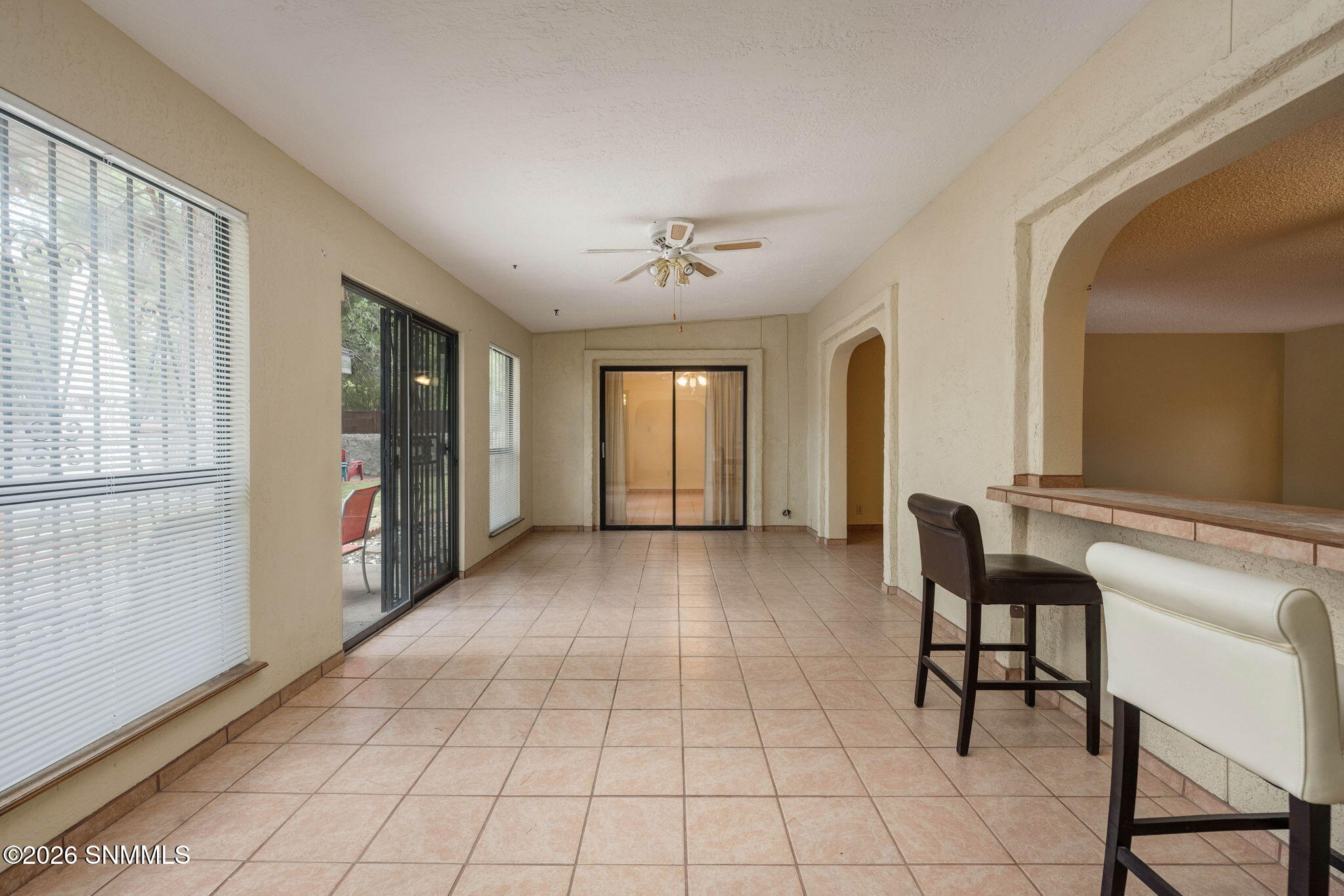 36-web-or-mls-Snappin Homes (Pomona1716)