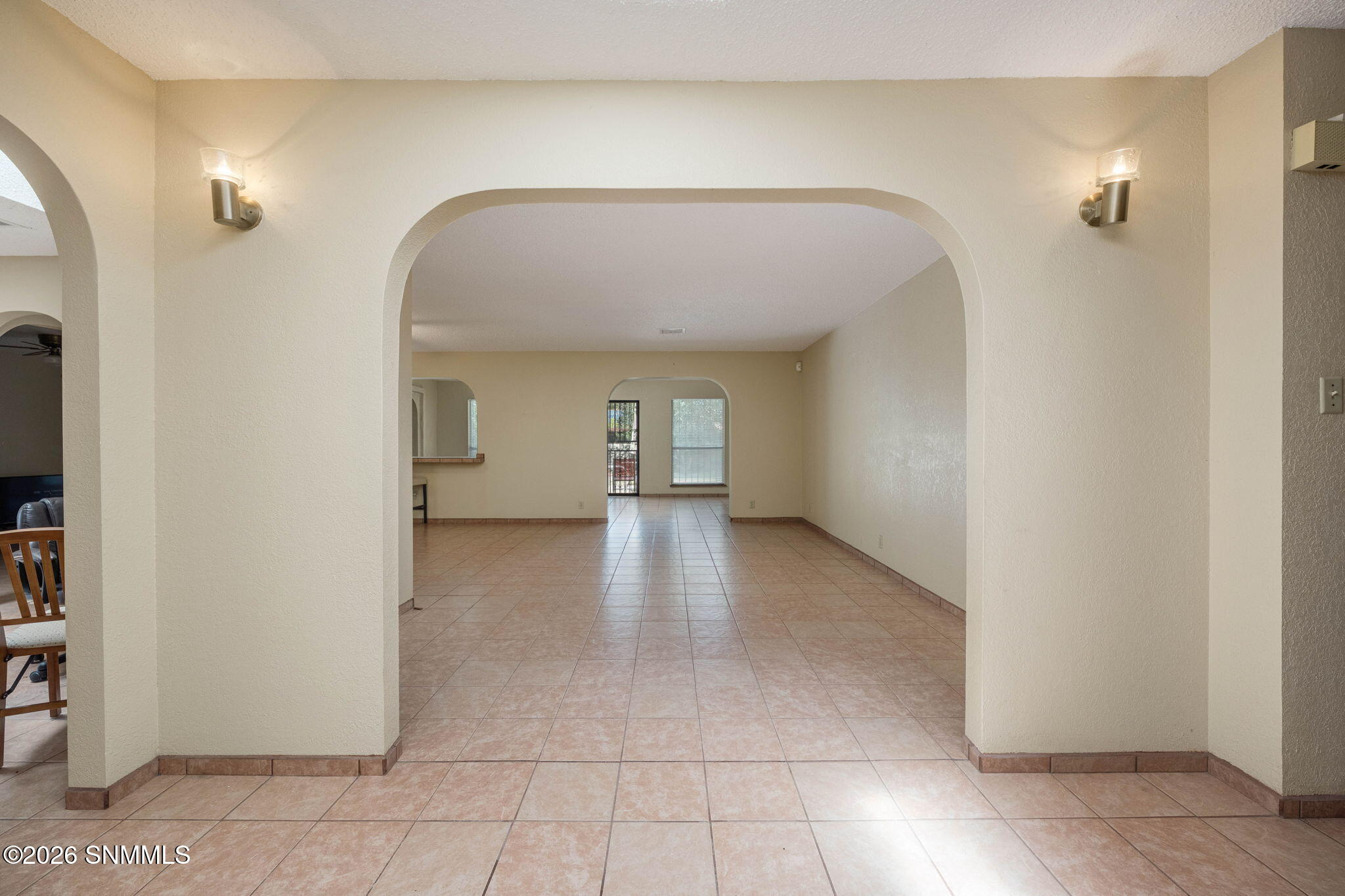 4-web-or-mls-Snappin Homes (Pomona1716)-