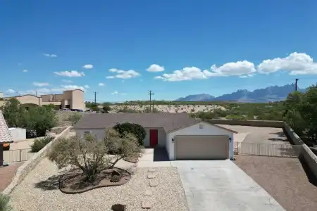 3365 Chimney Rock Road, Las Cruces, New Mexico 88011, 3 Bedrooms Bedrooms, ,2 BathroomsBathrooms,Residential,For Sale,Chimney Rock,2602649