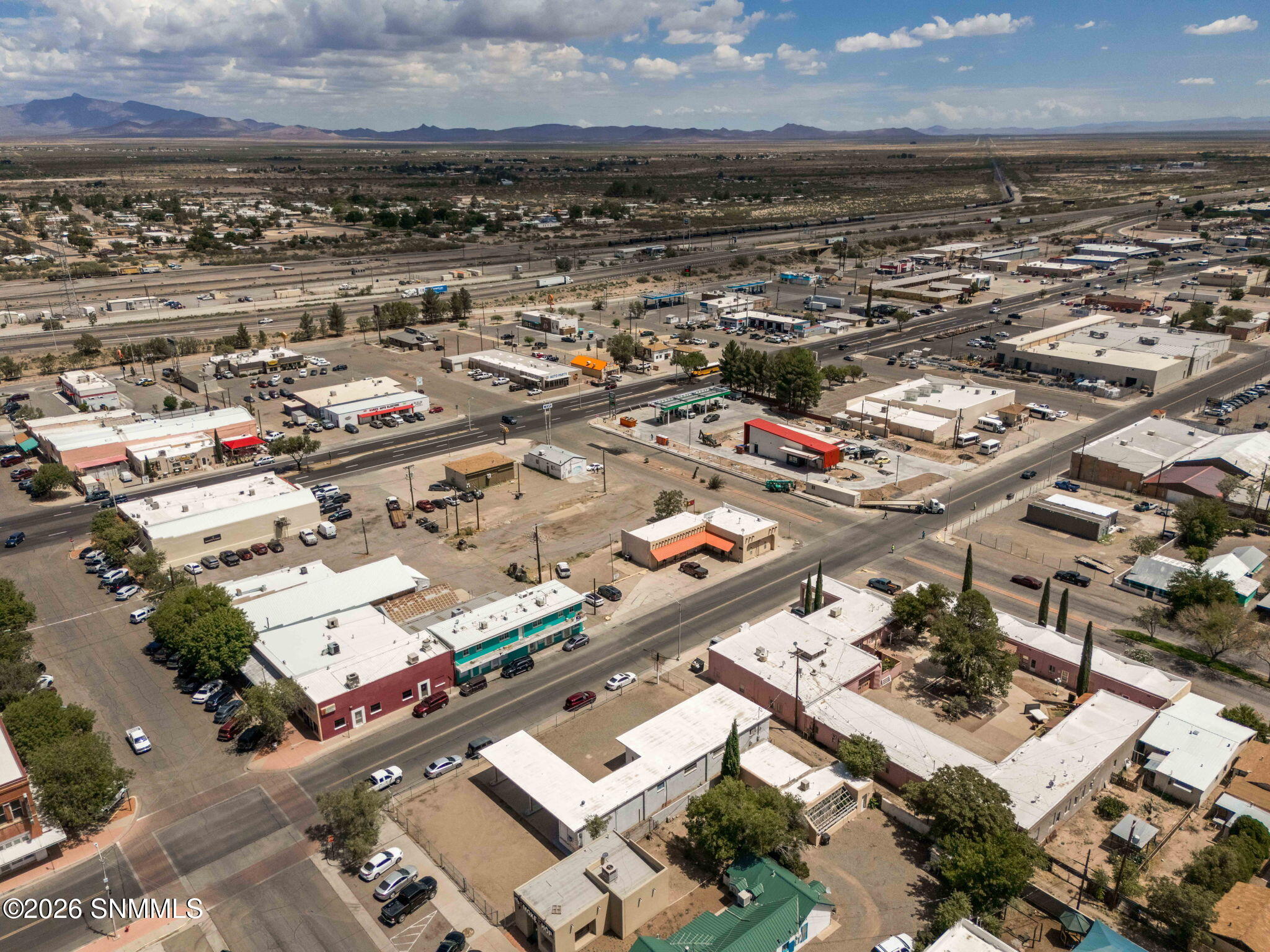 28-web-or-mls-Snappin Homes (Spruce200)-