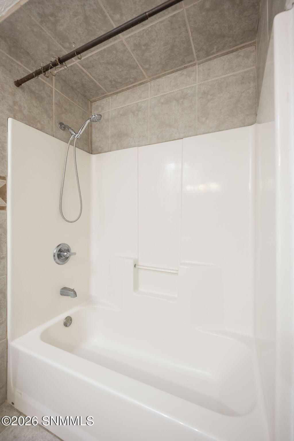 27-web-or-mls-Snappin Homes (Hwy47813700
