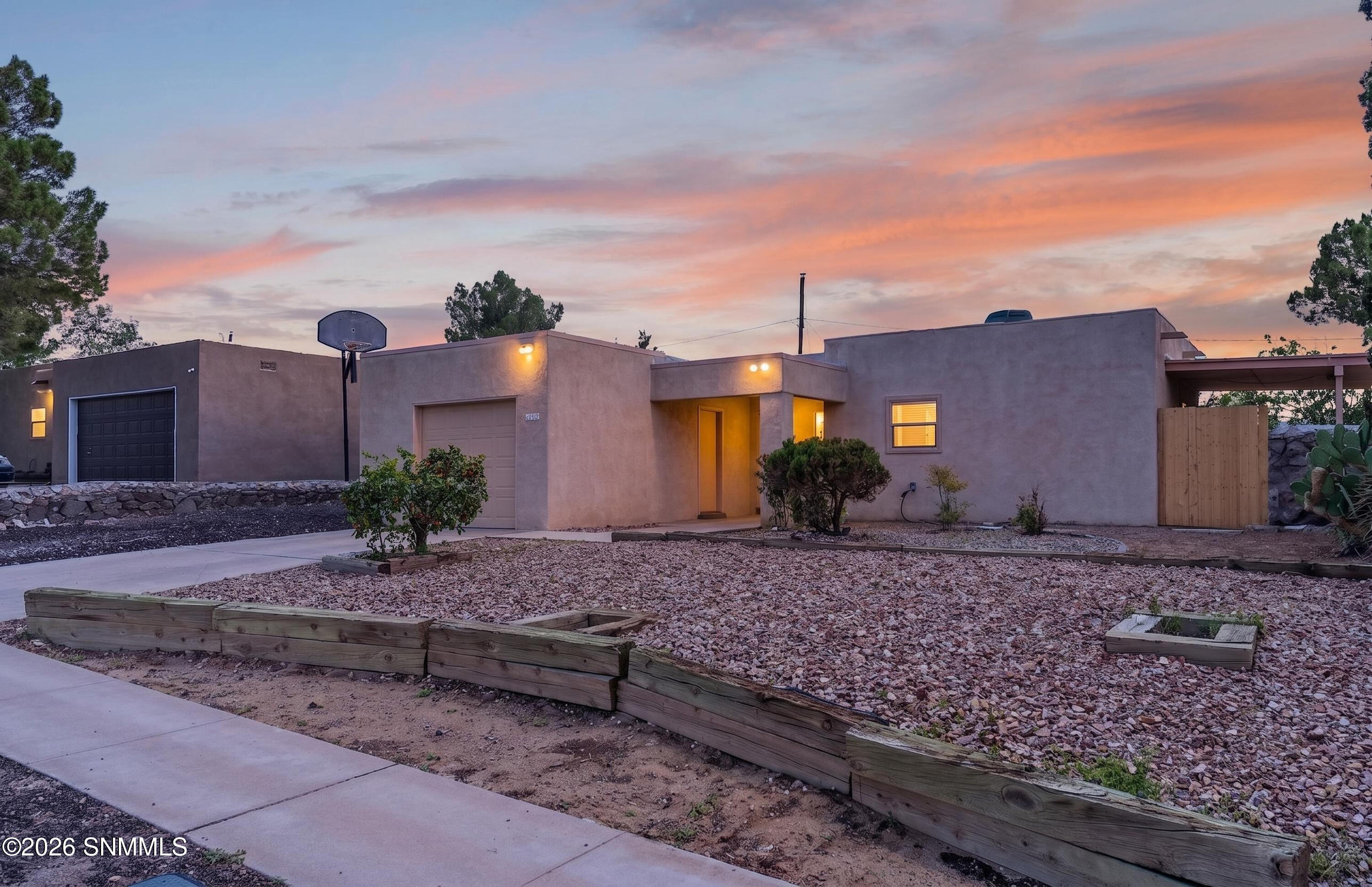 004_Mcrae Avenue-2#twilight