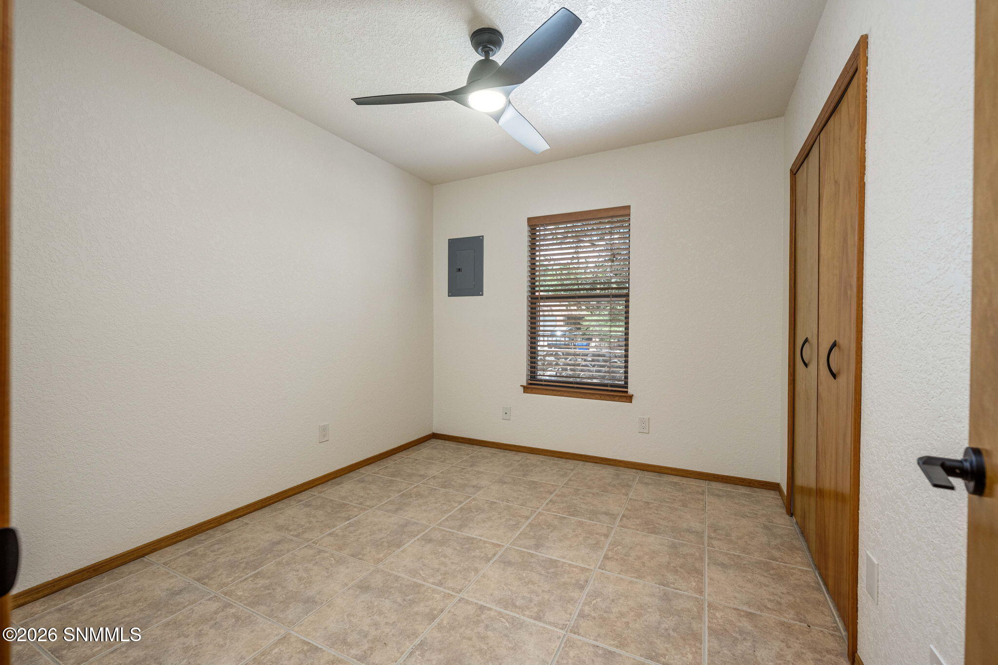Spacious-Bedroom