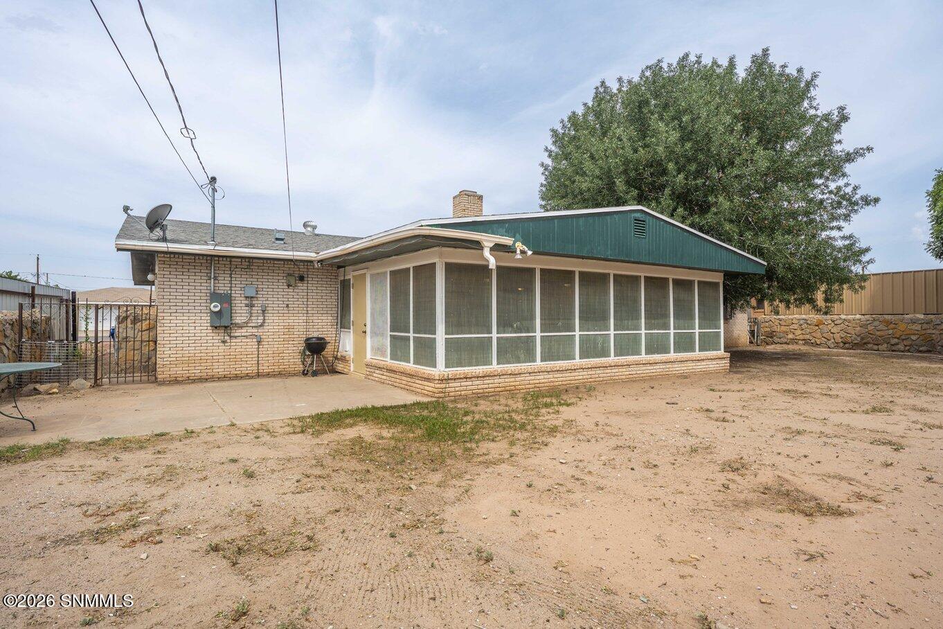 29 - Rear - 1930 Rosedale Dr