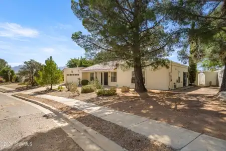 2253 Cimarron Drive, Las Cruces, New Mexico 88011, 3 Bedrooms Bedrooms, ,2 BathroomsBathrooms,Residential,For Sale,Cimarron,2602676