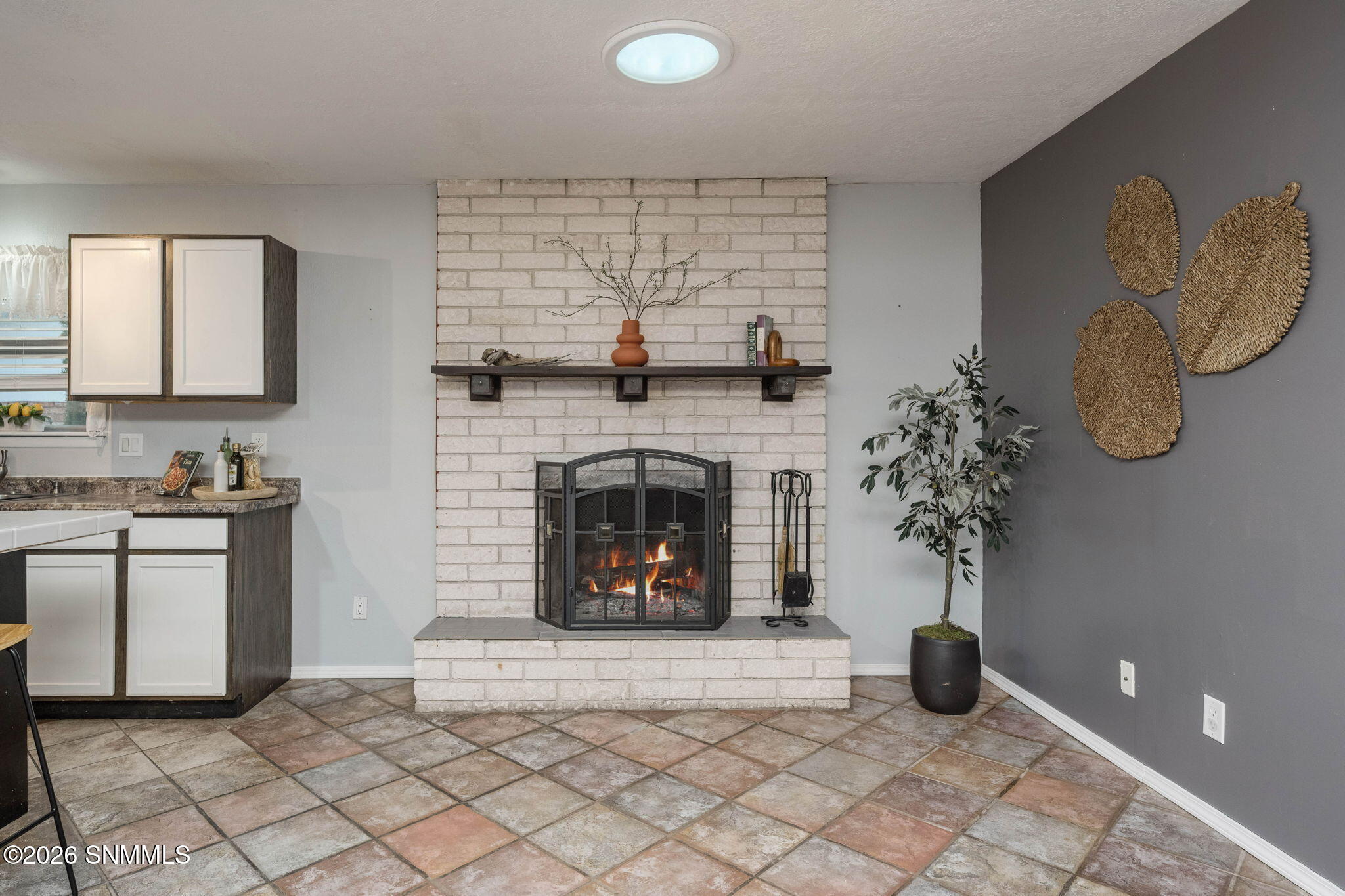 18-web-or-mls-Snappin Homes (Royal1714)-