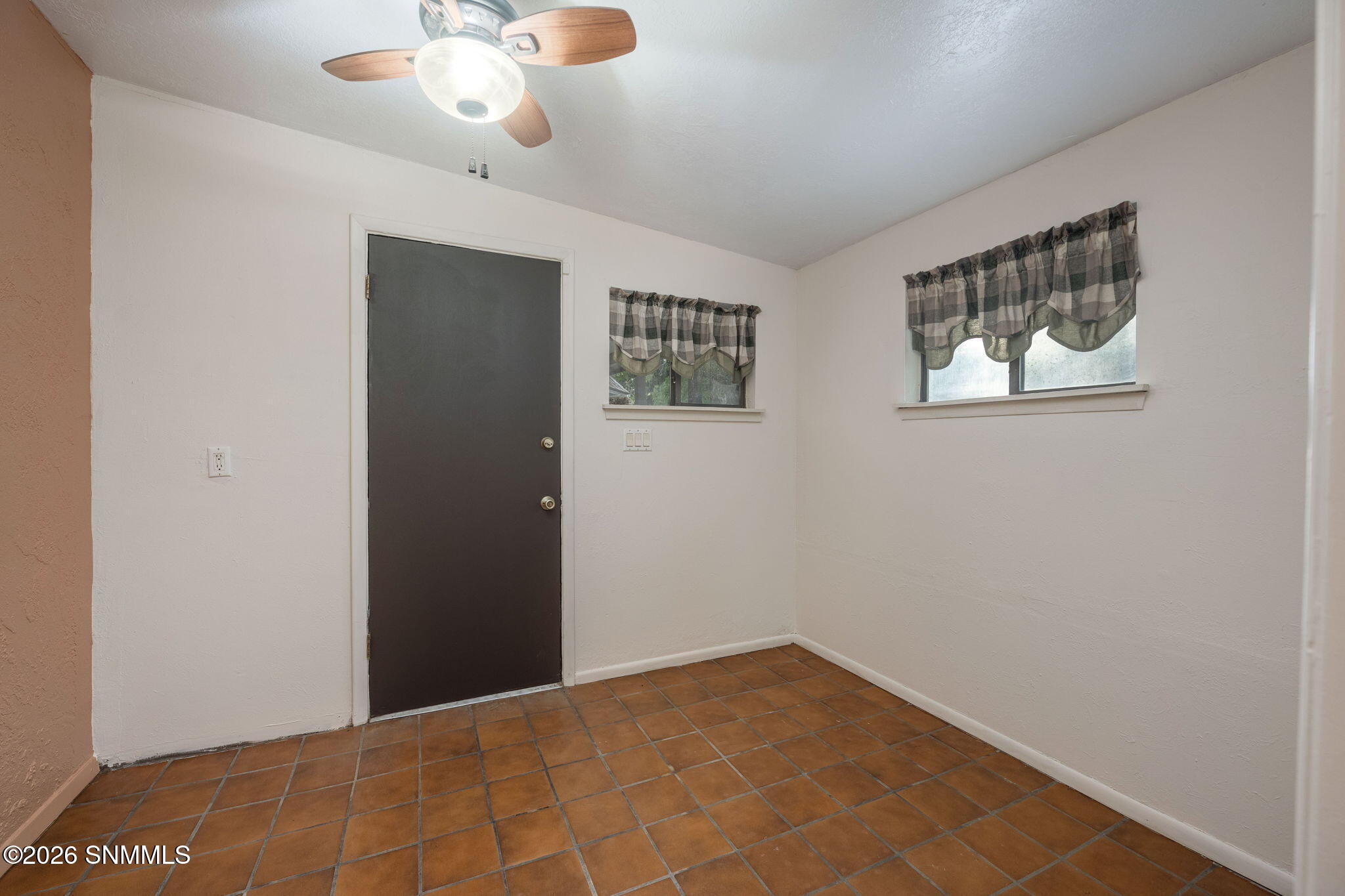 29-web-or-mls-Snappin Homes (Royal1714)-