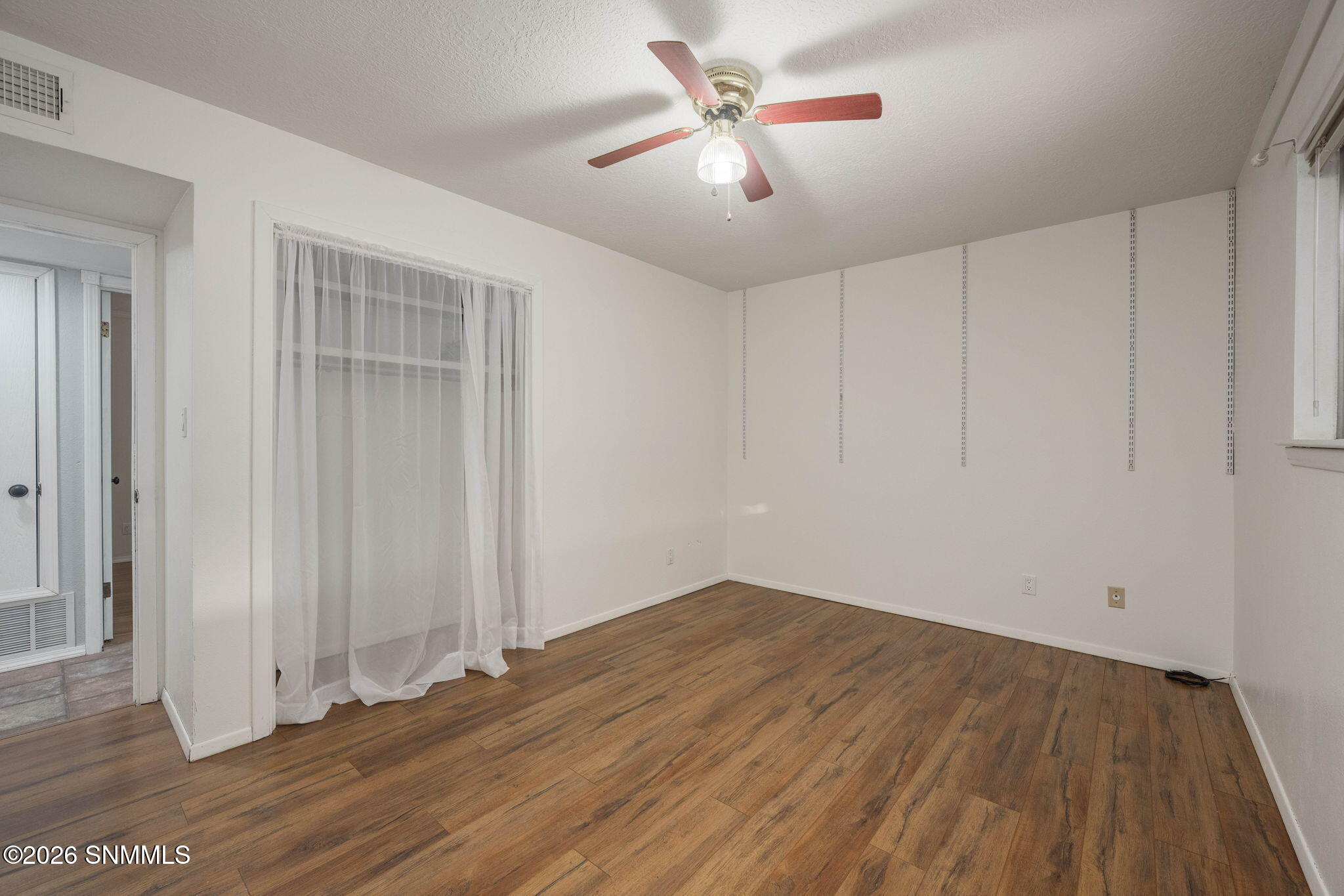 31-web-or-mls-Snappin Homes (Royal1714)-