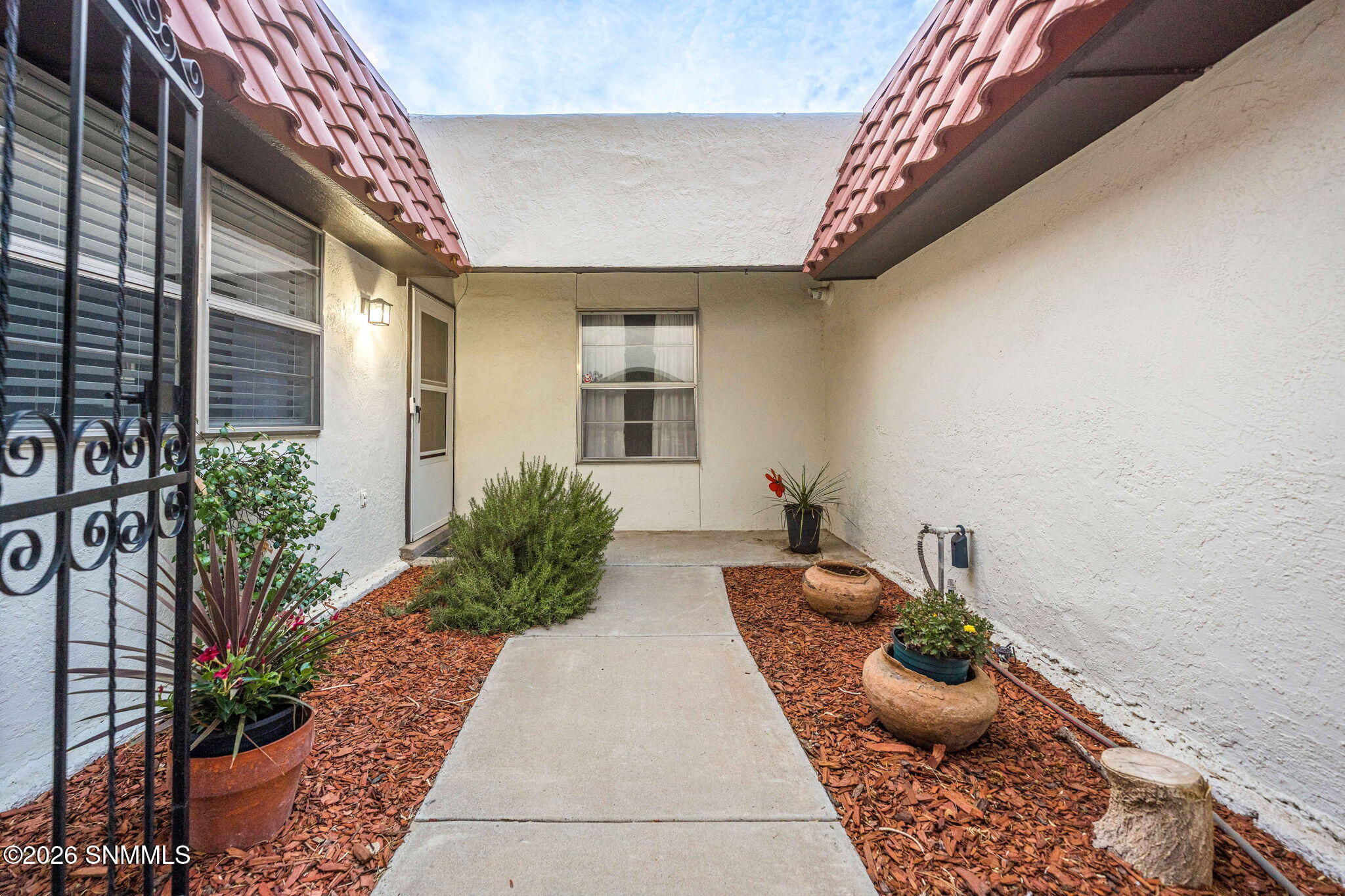 5-web-or-mls-Snappin Homes (Royal1714)-5