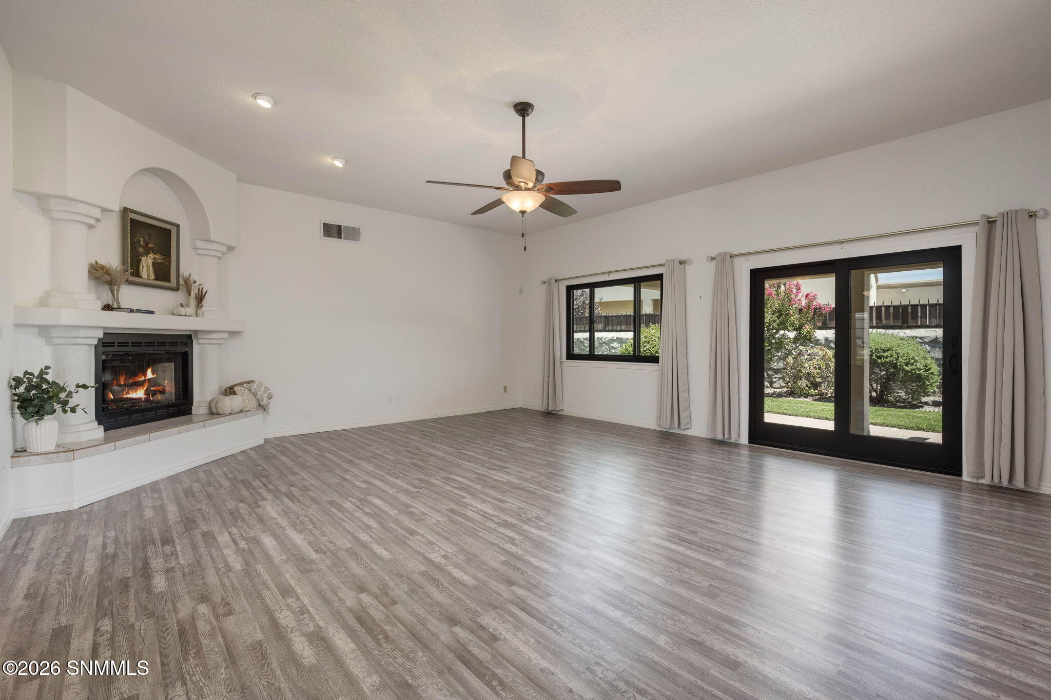 8-web-or-mls-Snappin Homes (Cheyenne2626