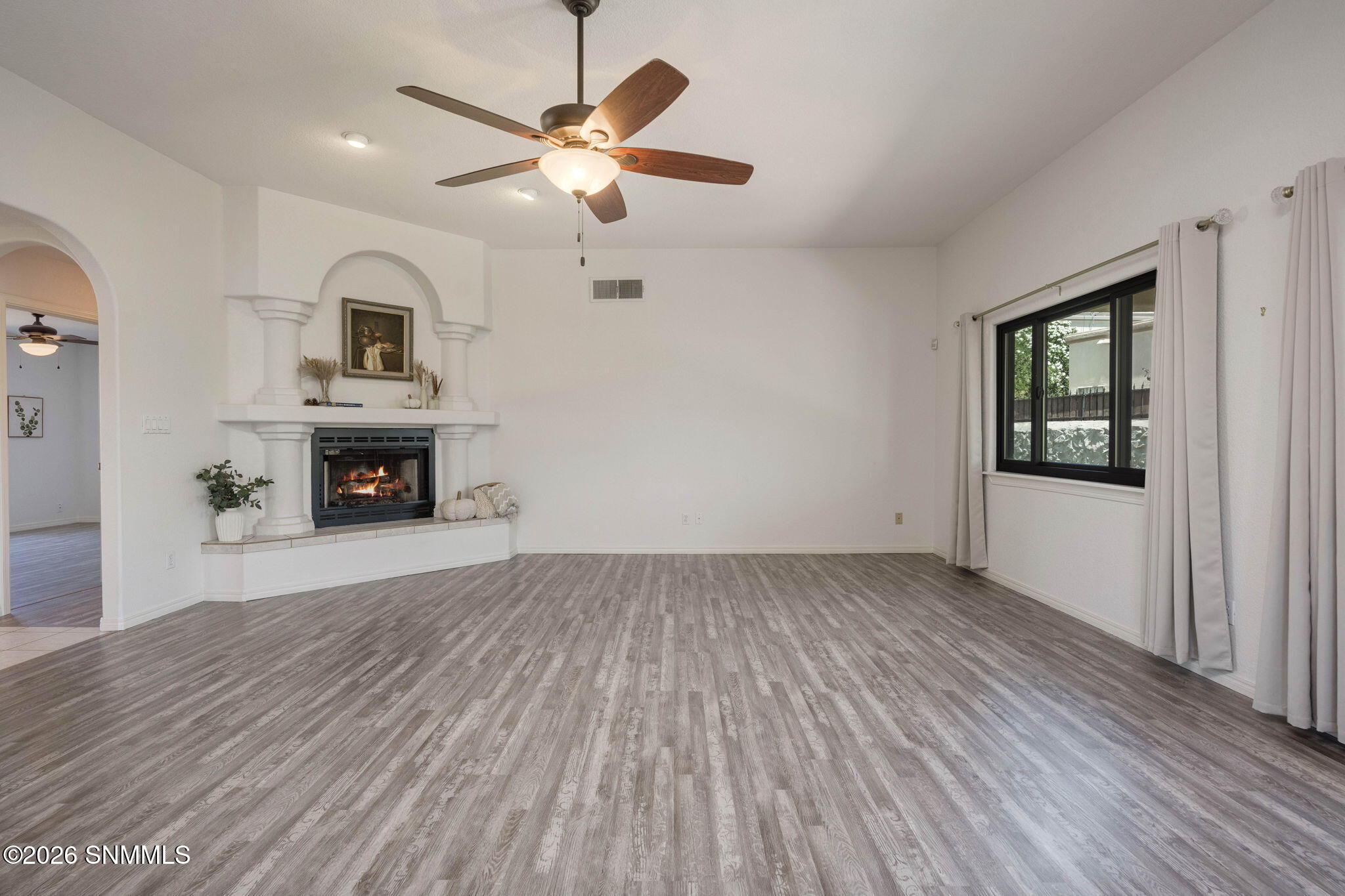 9-web-or-mls-Snappin Homes (Cheyenne2626