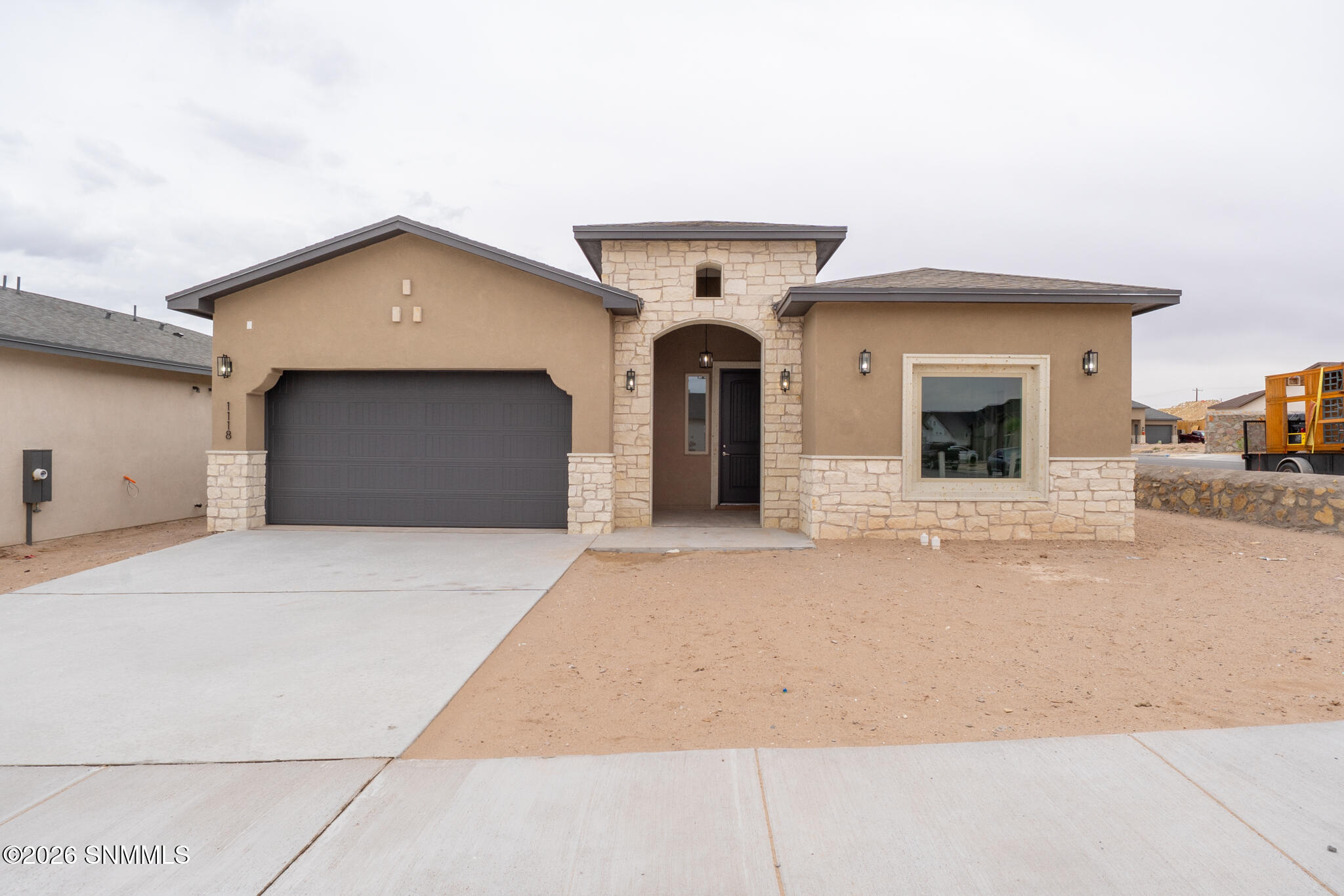 Astoria - 2200-1