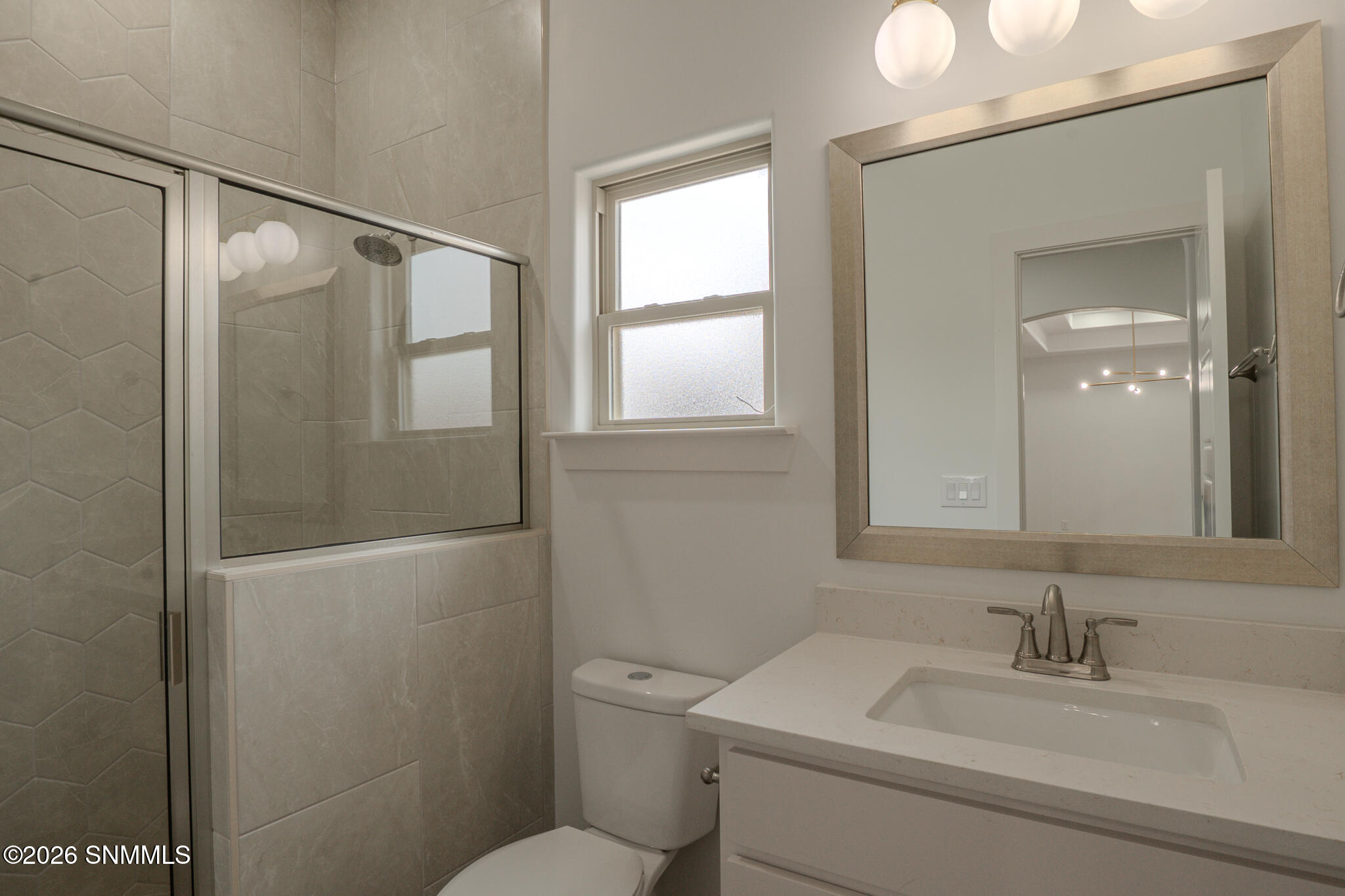 Astoria - 2200-19