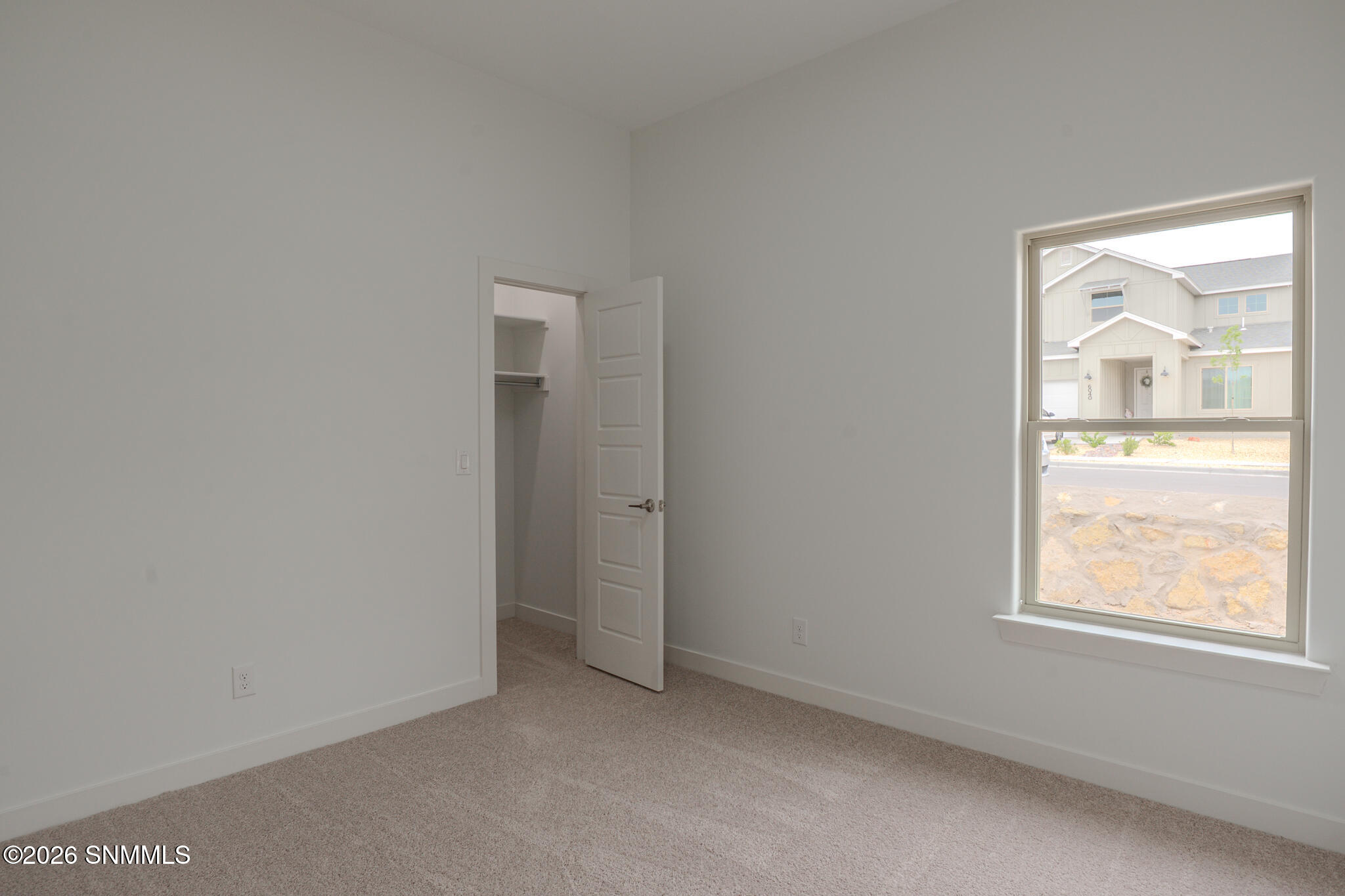 Astoria - 2200-21