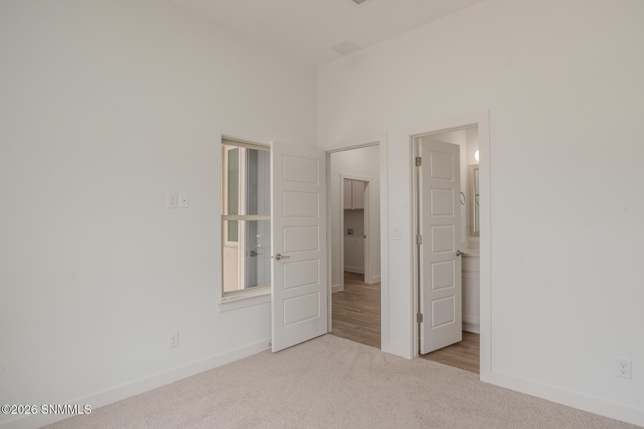 Astoria - 2200-9