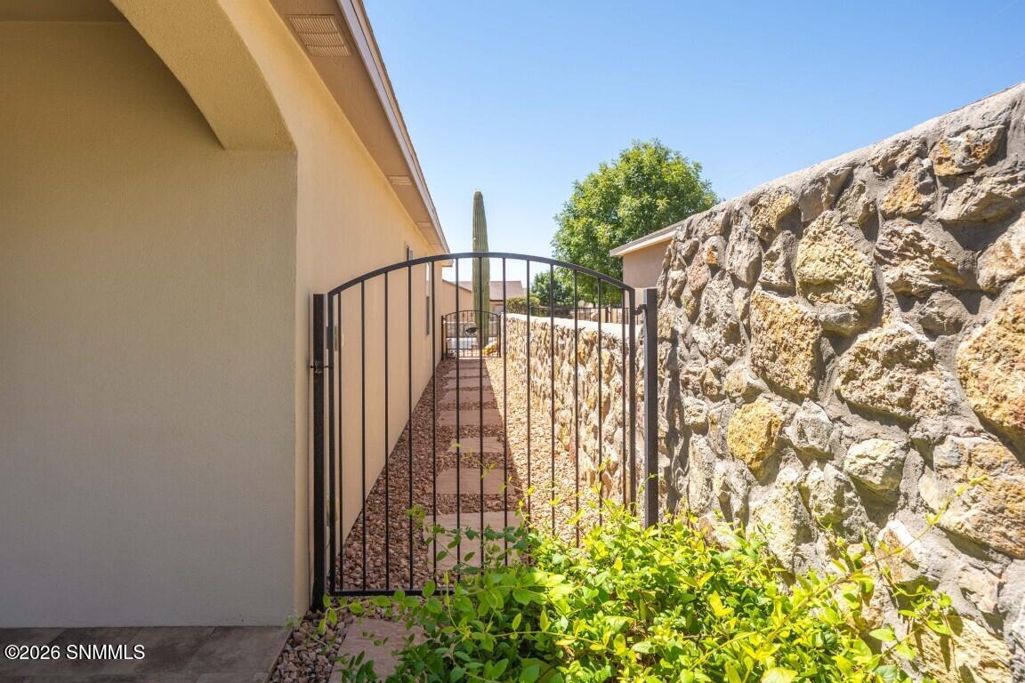 47-web-or-mls-Snappin Homes (SierraBonit
