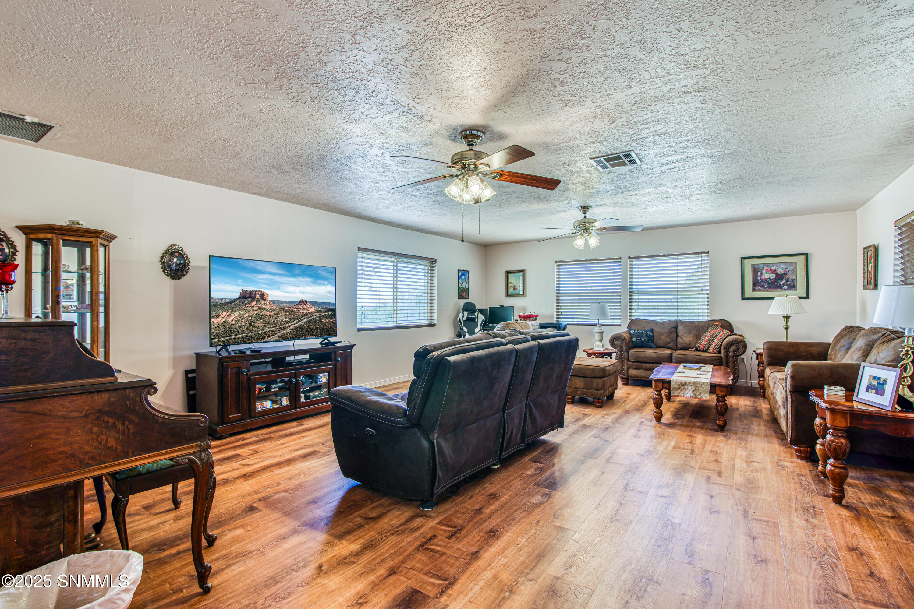 Living Room2