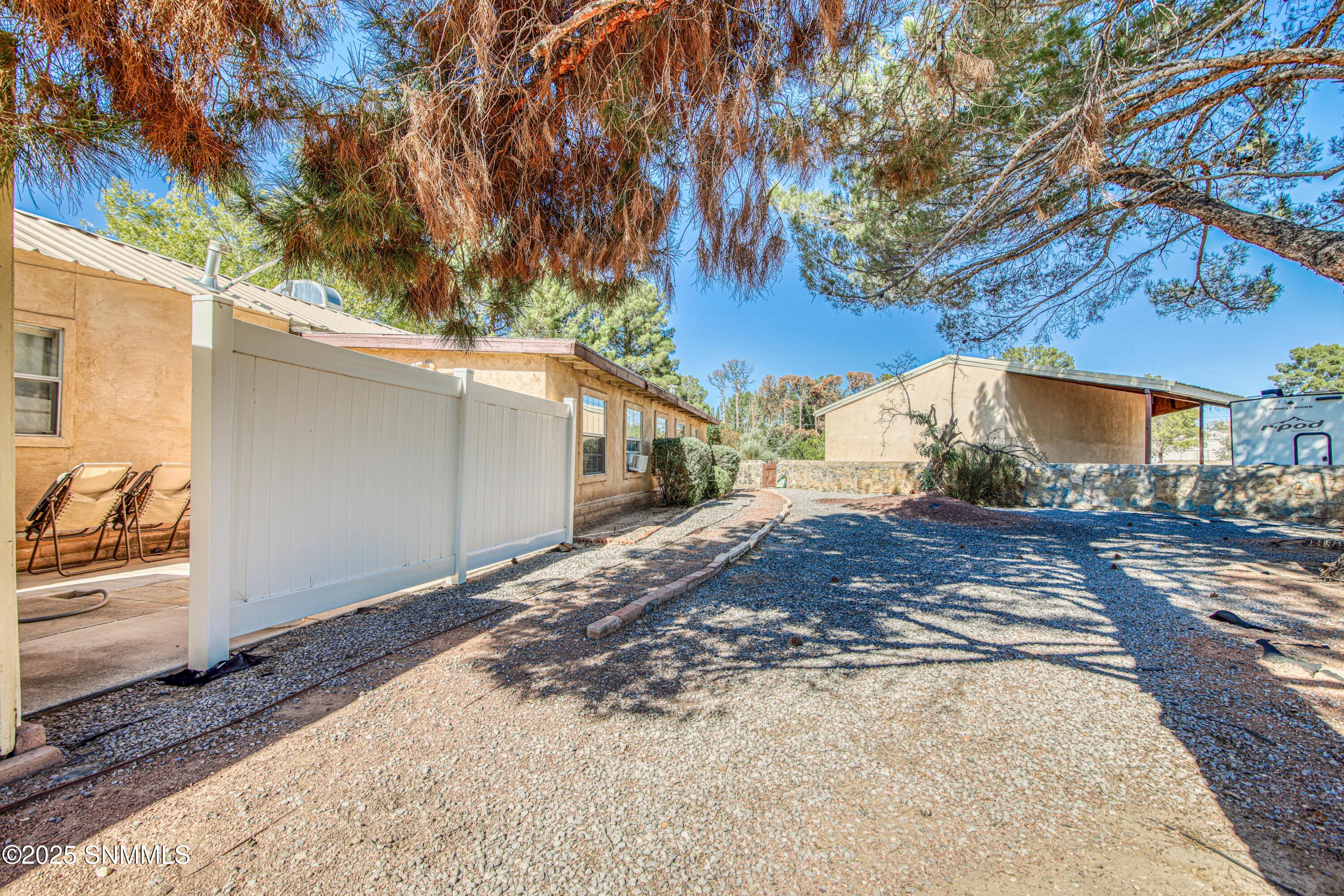 Side Yard2