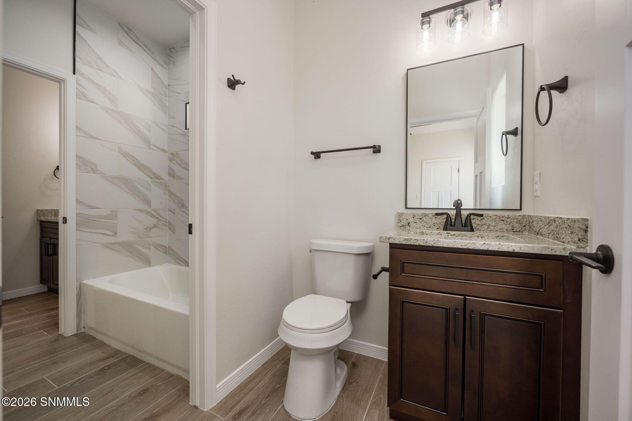 Bedroom 3 Bath Access