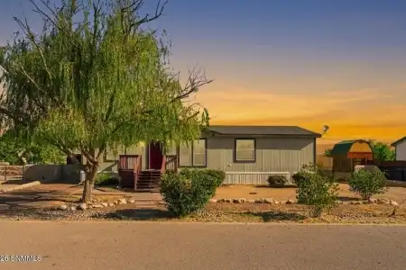 2986 Crocus Court, Las Cruces, New Mexico 88007, 4 Bedrooms Bedrooms, ,2 BathroomsBathrooms,Residential,For Sale,Crocus,2602692