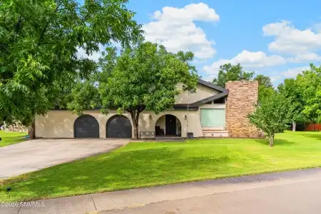 3020 Mimosa Lane, Las Cruces, New Mexico 88001, 4 Bedrooms Bedrooms, ,3.75 BathroomsBathrooms,Residential,For Sale,Mimosa,2602696