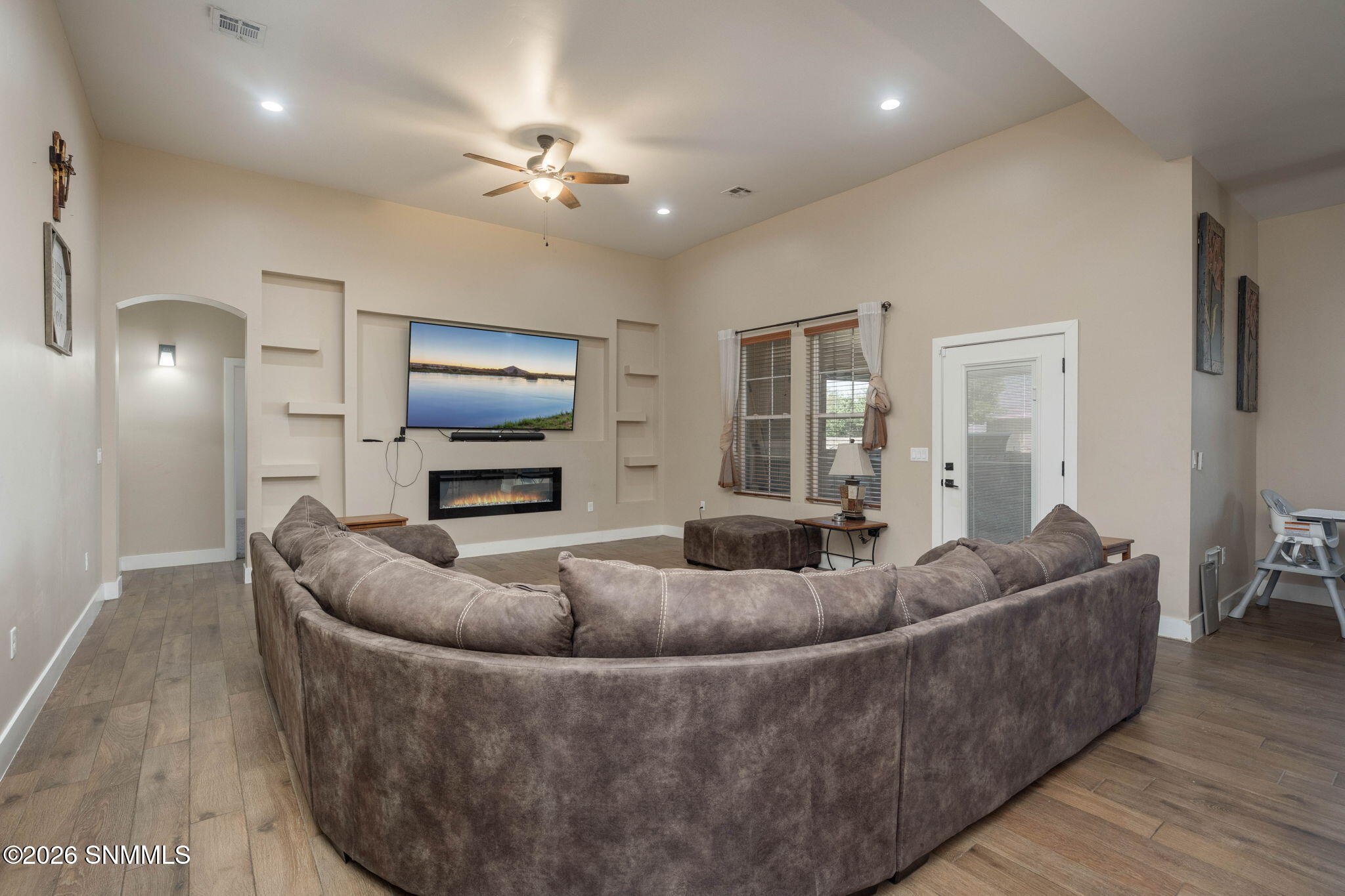 6-web-or-mls-Snappin Homes (CalleBedado3